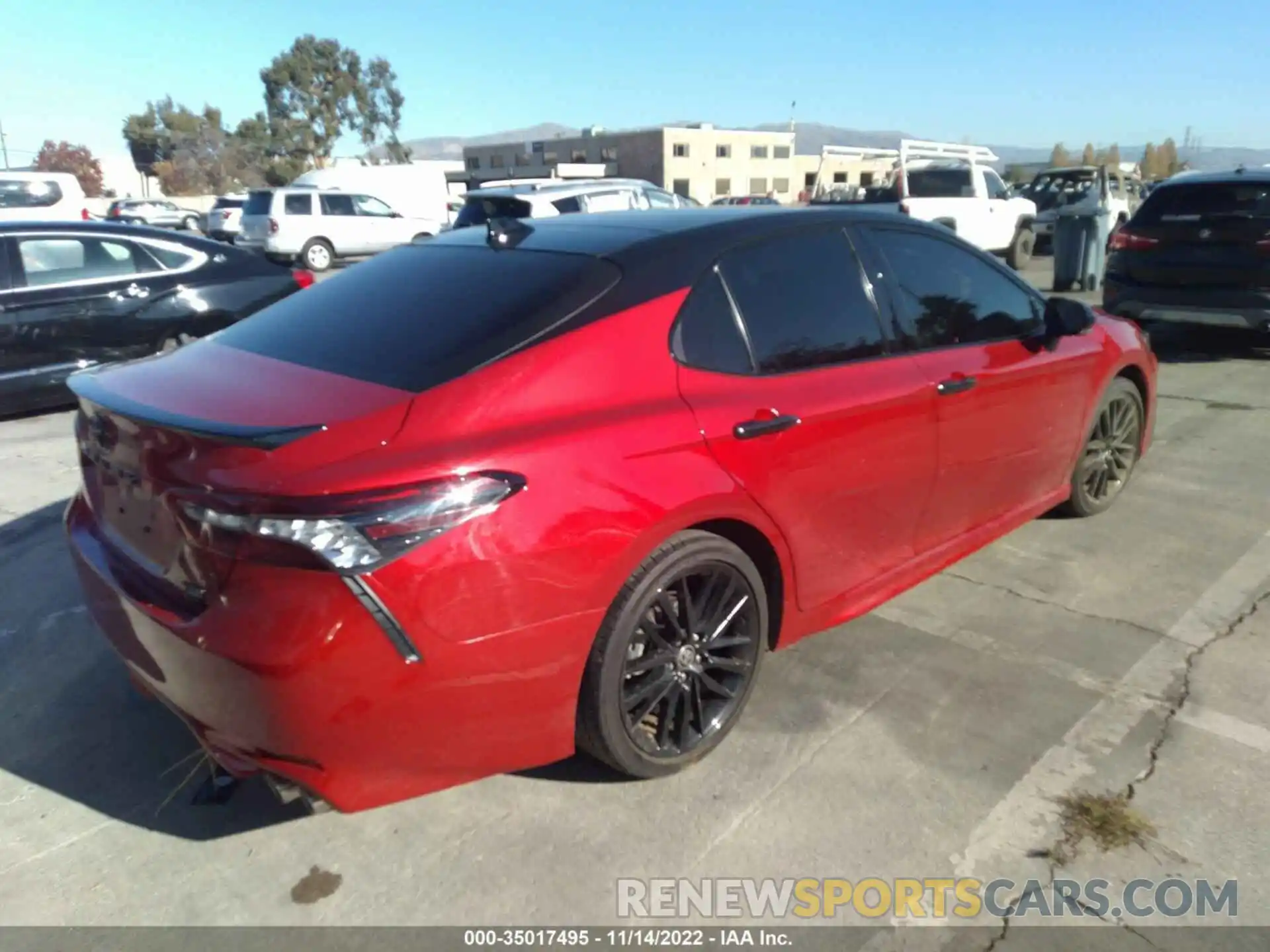 4 Photograph of a damaged car 4T1K61BKXMU040060 TOYOTA CAMRY 2021