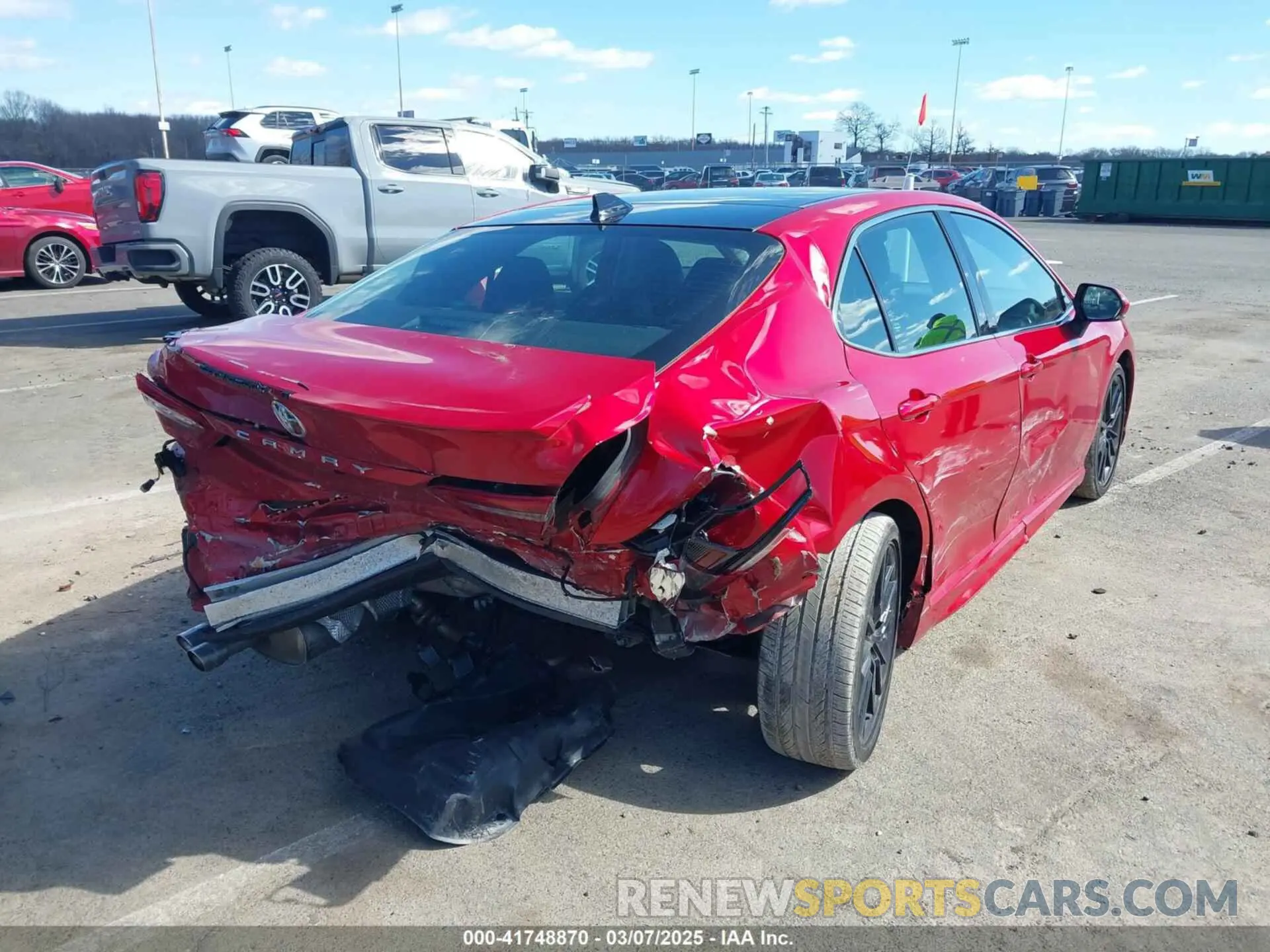 4 Photograph of a damaged car 4T1K61BKXMU041158 TOYOTA CAMRY 2021
