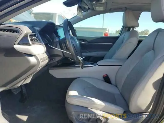 7 Photograph of a damaged car 4T1KZ1AK0MU051710 TOYOTA CAMRY 2021