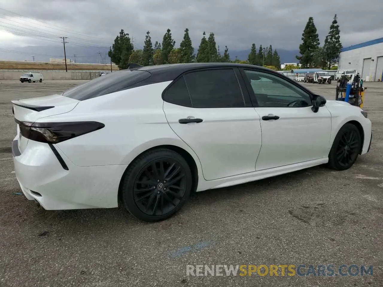 3 Photograph of a damaged car 4T1KZ1AK0MU057300 TOYOTA CAMRY 2021