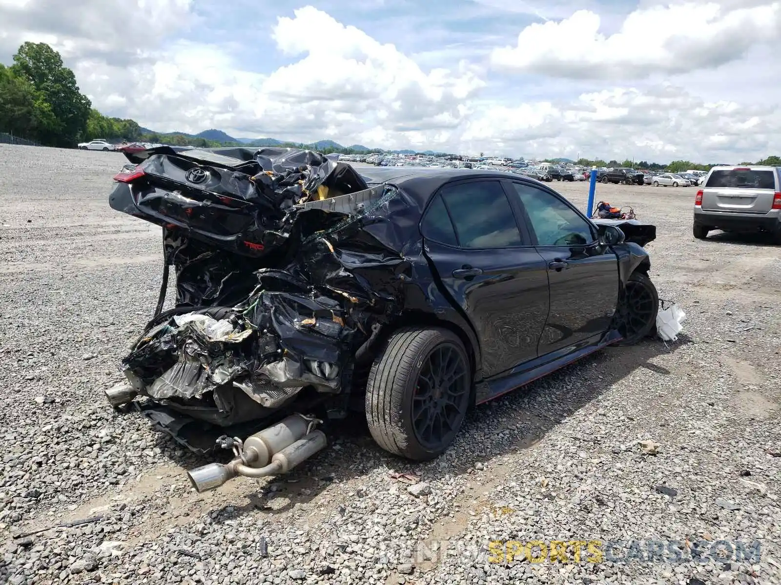 4 Photograph of a damaged car 4T1KZ1AK1MU047617 TOYOTA CAMRY 2021