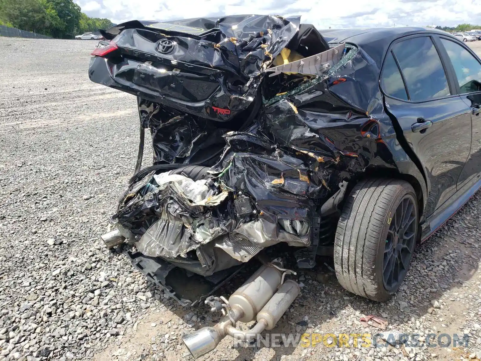 9 Photograph of a damaged car 4T1KZ1AK1MU047617 TOYOTA CAMRY 2021