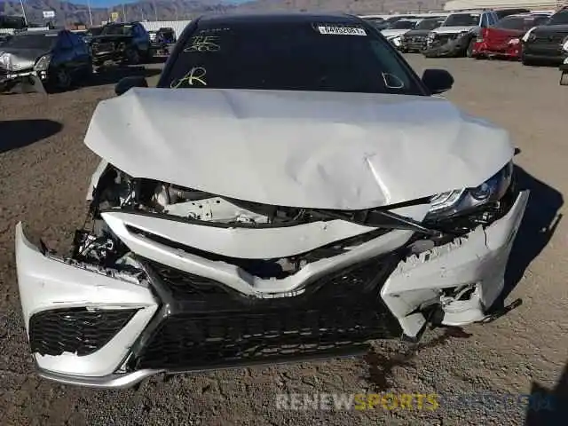 9 Photograph of a damaged car 4T1KZ1AK1MU048136 TOYOTA CAMRY 2021