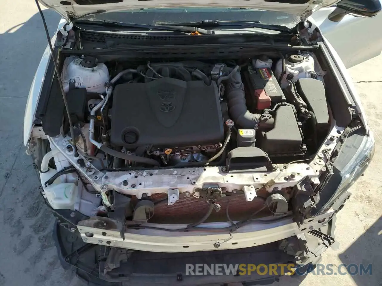 11 Photograph of a damaged car 4T1KZ1AK1MU050078 TOYOTA CAMRY 2021