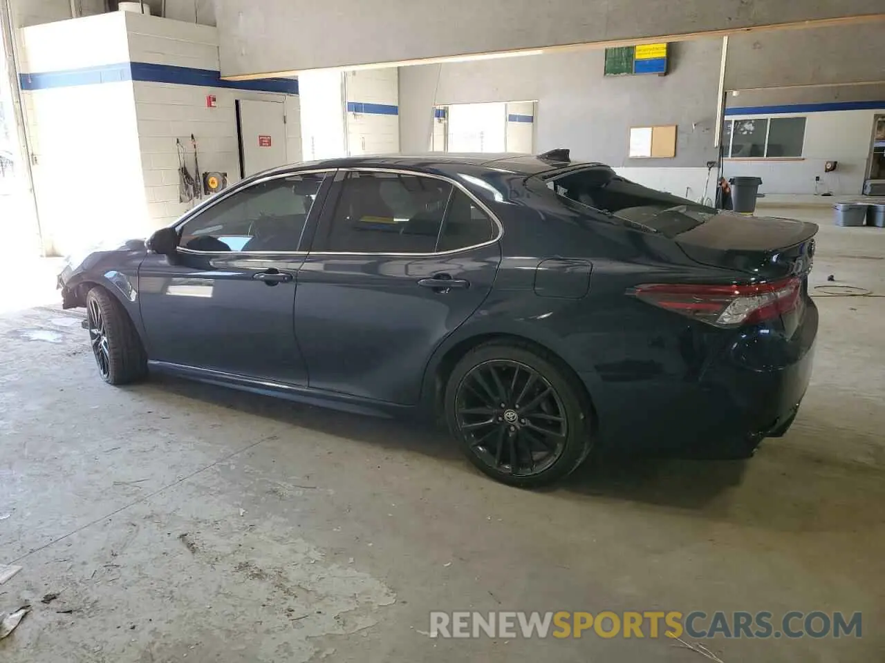 2 Photograph of a damaged car 4T1KZ1AK1MU051943 TOYOTA CAMRY 2021