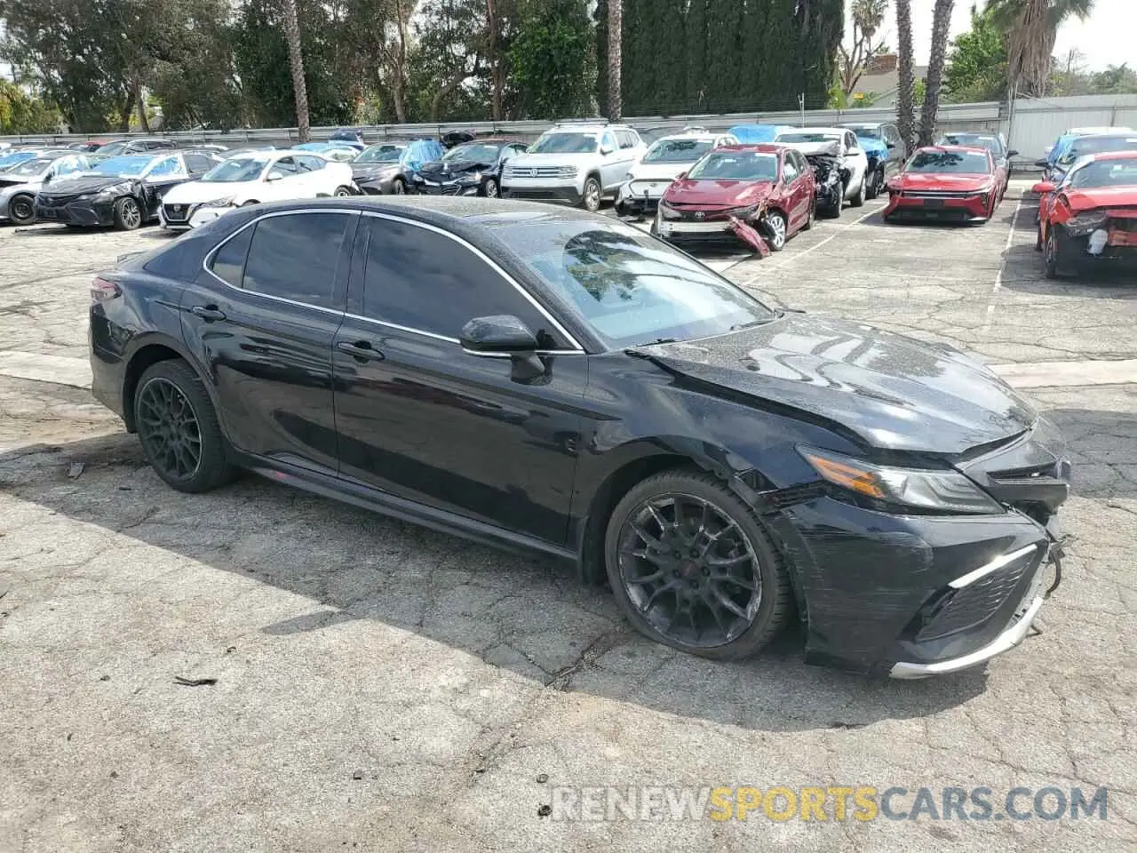 4 Photograph of a damaged car 4T1KZ1AK1MU055409 TOYOTA CAMRY 2021