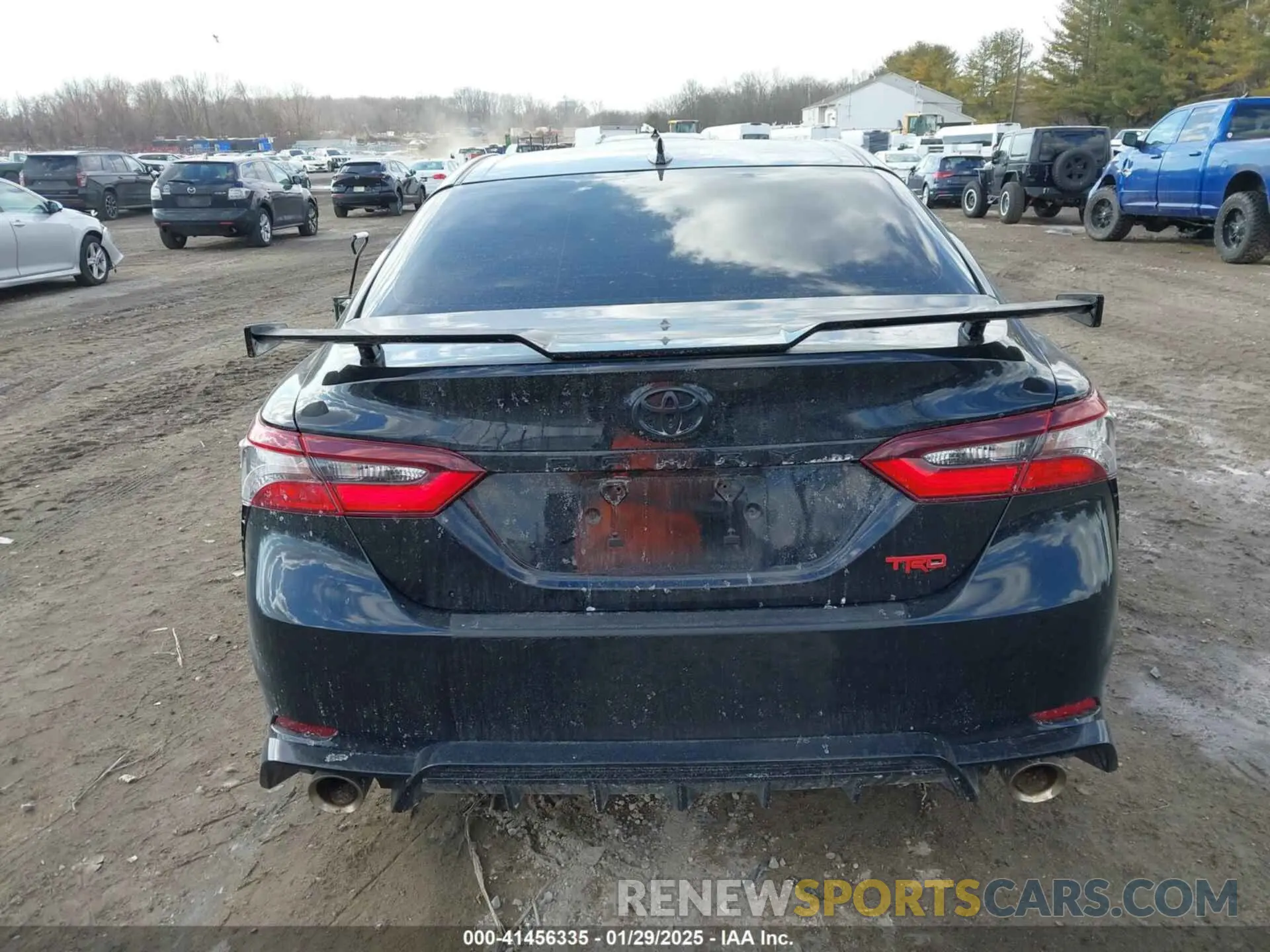 16 Photograph of a damaged car 4T1KZ1AK2MU052647 TOYOTA CAMRY 2021