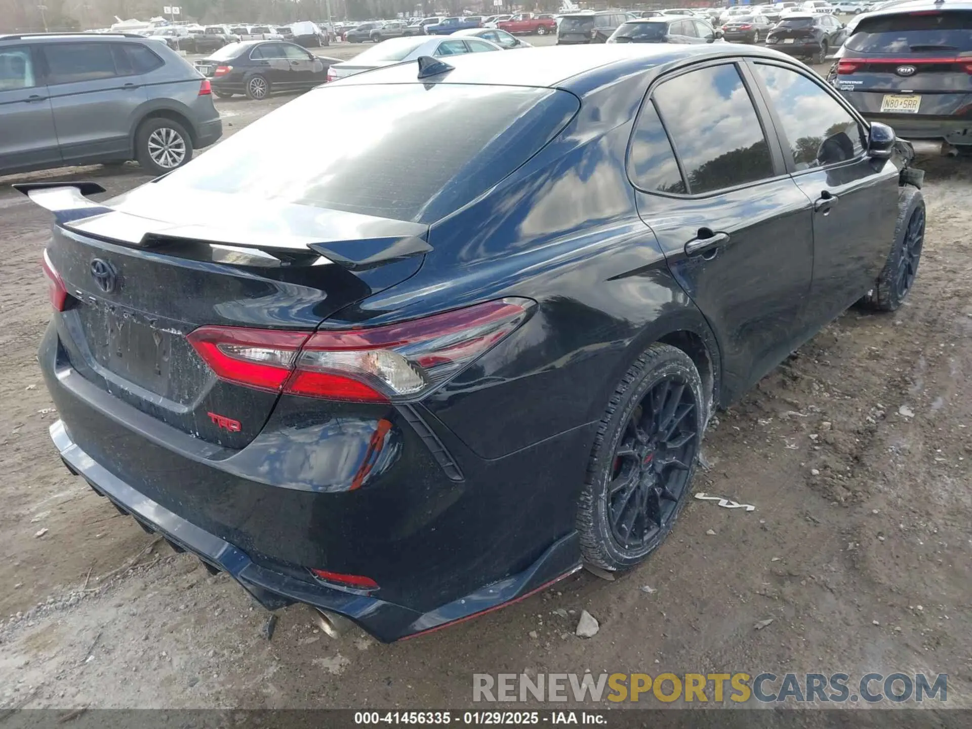 4 Photograph of a damaged car 4T1KZ1AK2MU052647 TOYOTA CAMRY 2021