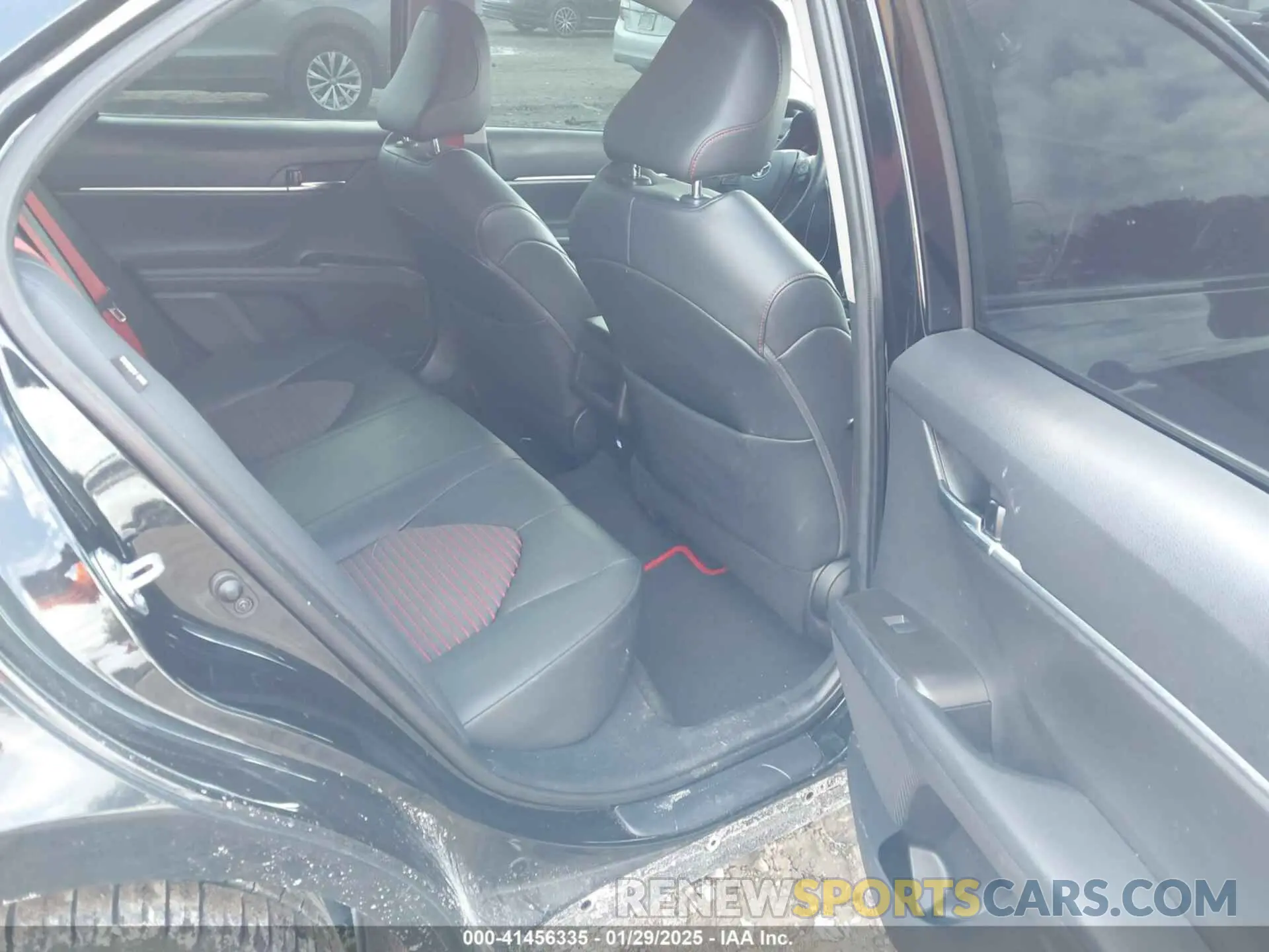 8 Photograph of a damaged car 4T1KZ1AK2MU052647 TOYOTA CAMRY 2021