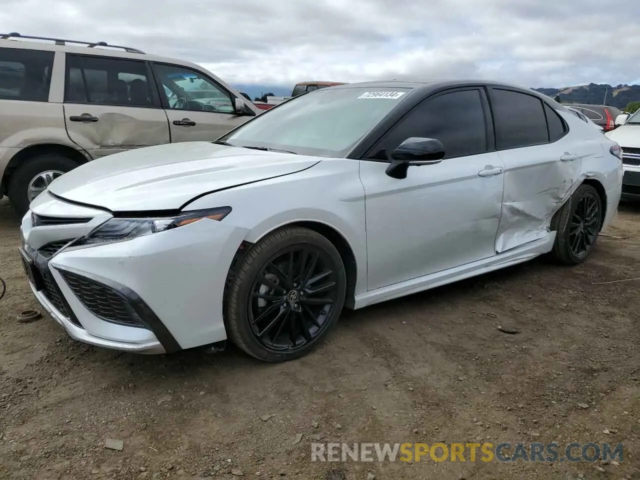 1 Photograph of a damaged car 4T1KZ1AK2MU053930 TOYOTA CAMRY 2021