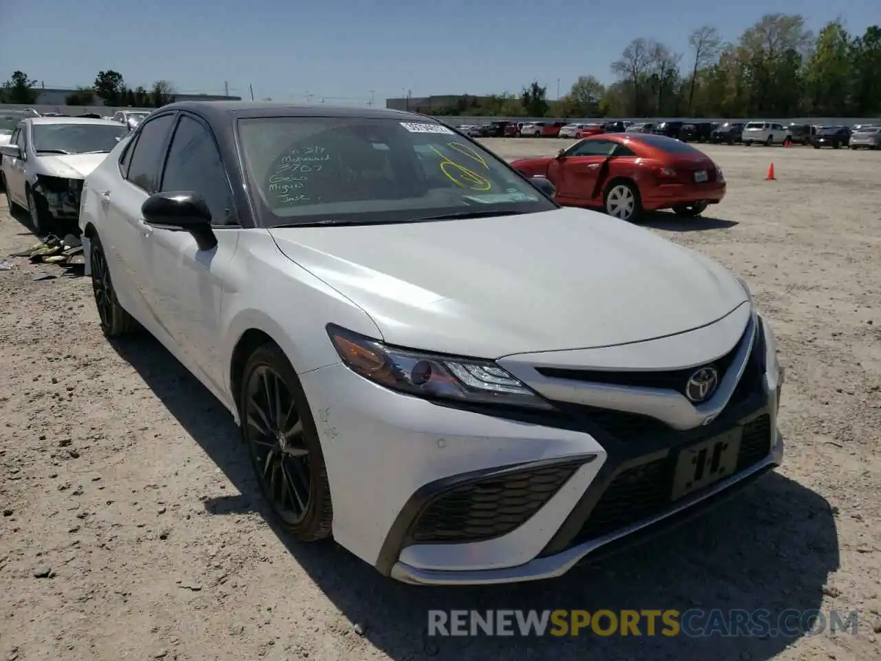 1 Photograph of a damaged car 4T1KZ1AK2MU055693 TOYOTA CAMRY 2021