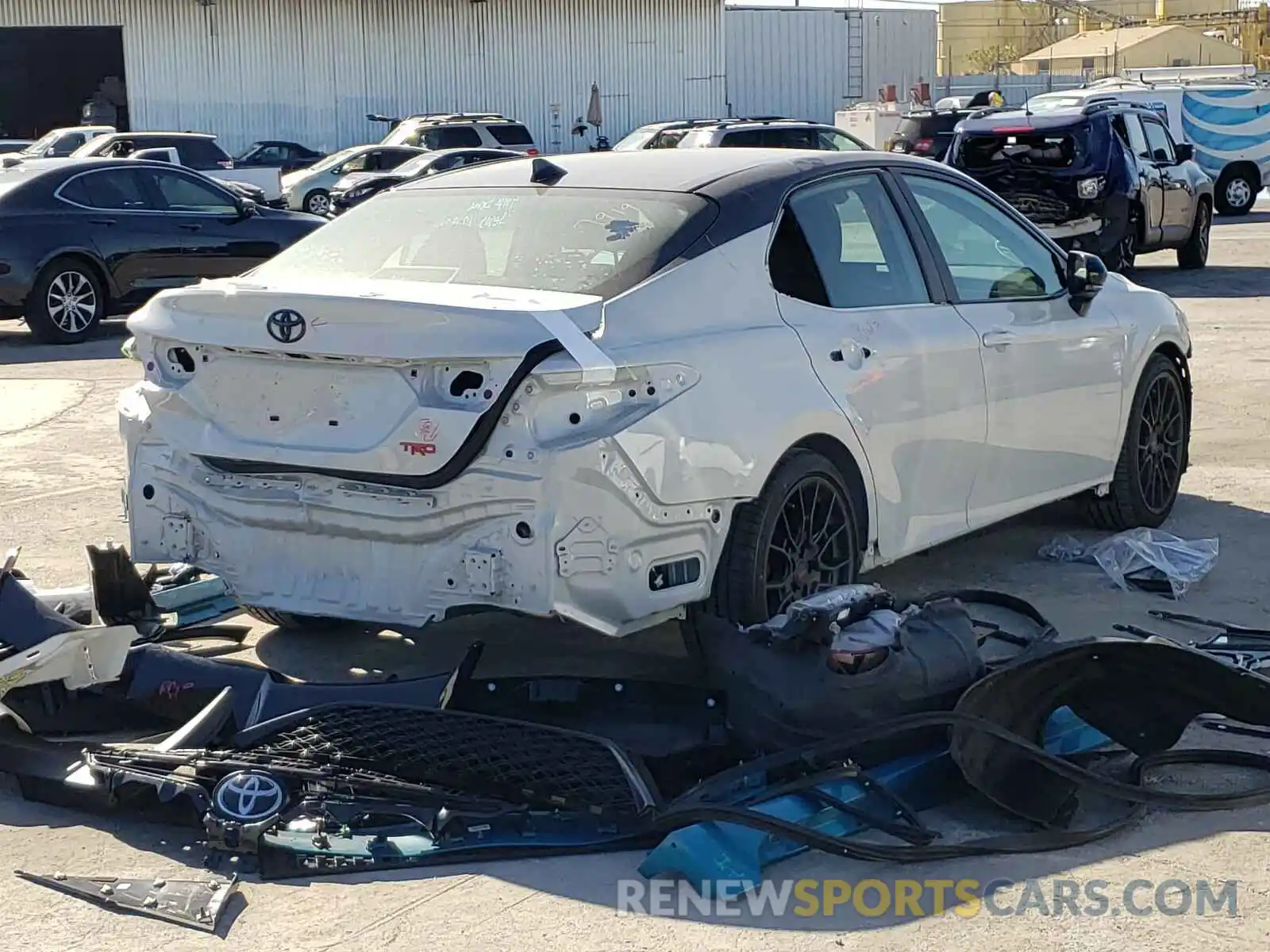 4 Photograph of a damaged car 4T1KZ1AK3MU050387 TOYOTA CAMRY 2021