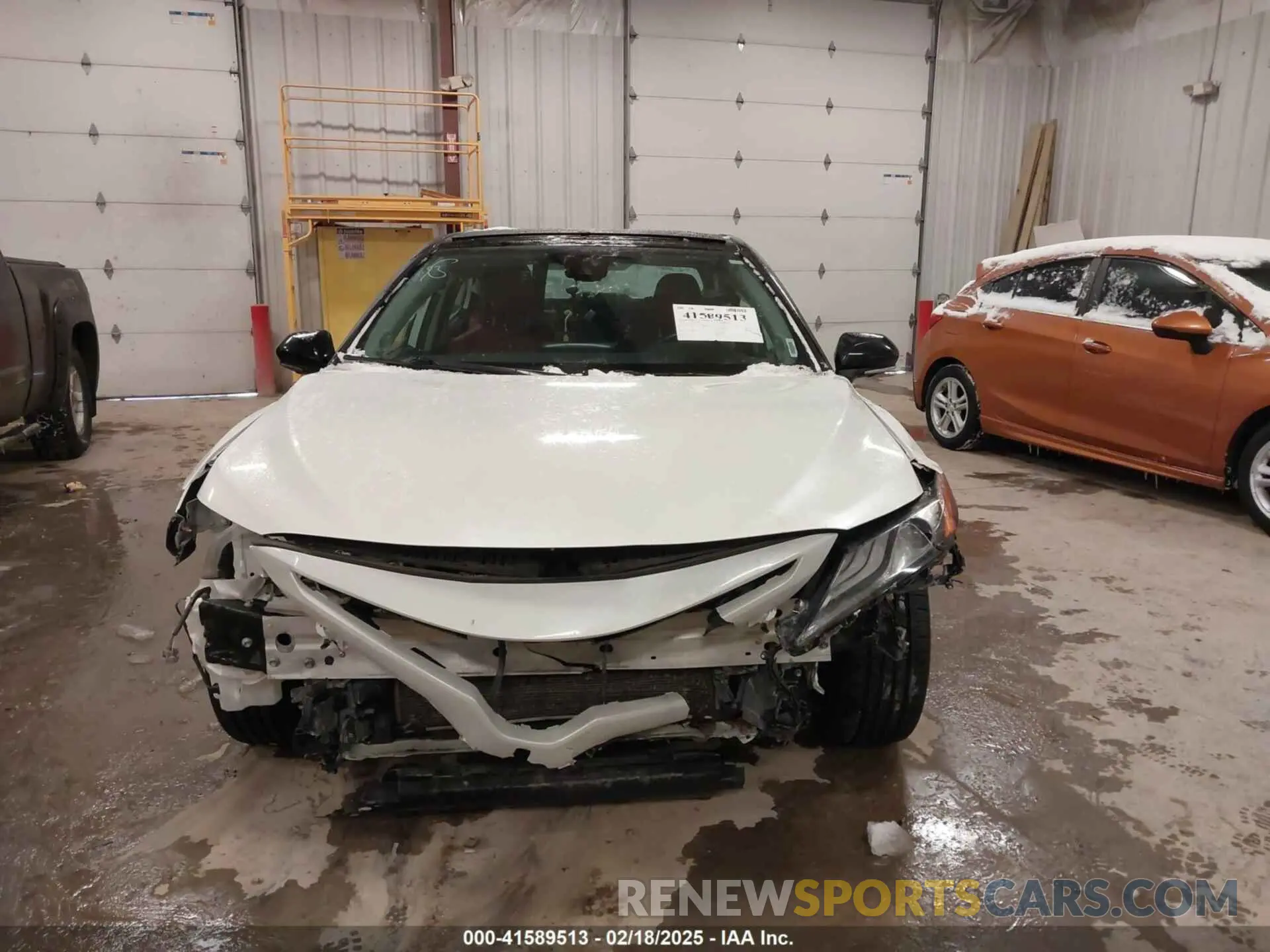 12 Photograph of a damaged car 4T1KZ1AK3MU055637 TOYOTA CAMRY 2021
