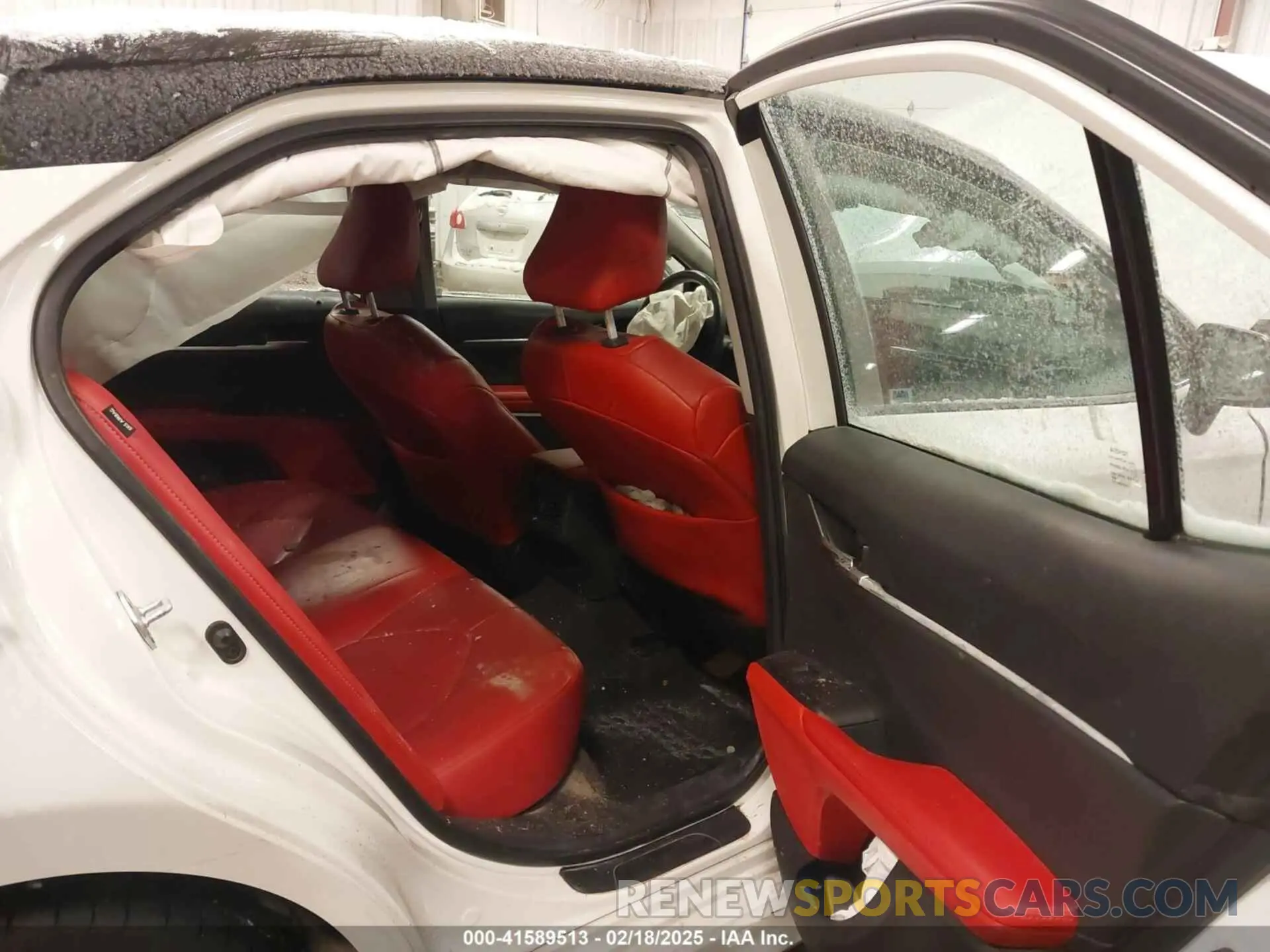8 Photograph of a damaged car 4T1KZ1AK3MU055637 TOYOTA CAMRY 2021