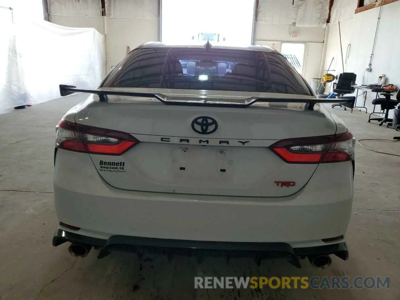 6 Photograph of a damaged car 4T1KZ1AK3MU057551 TOYOTA CAMRY 2021