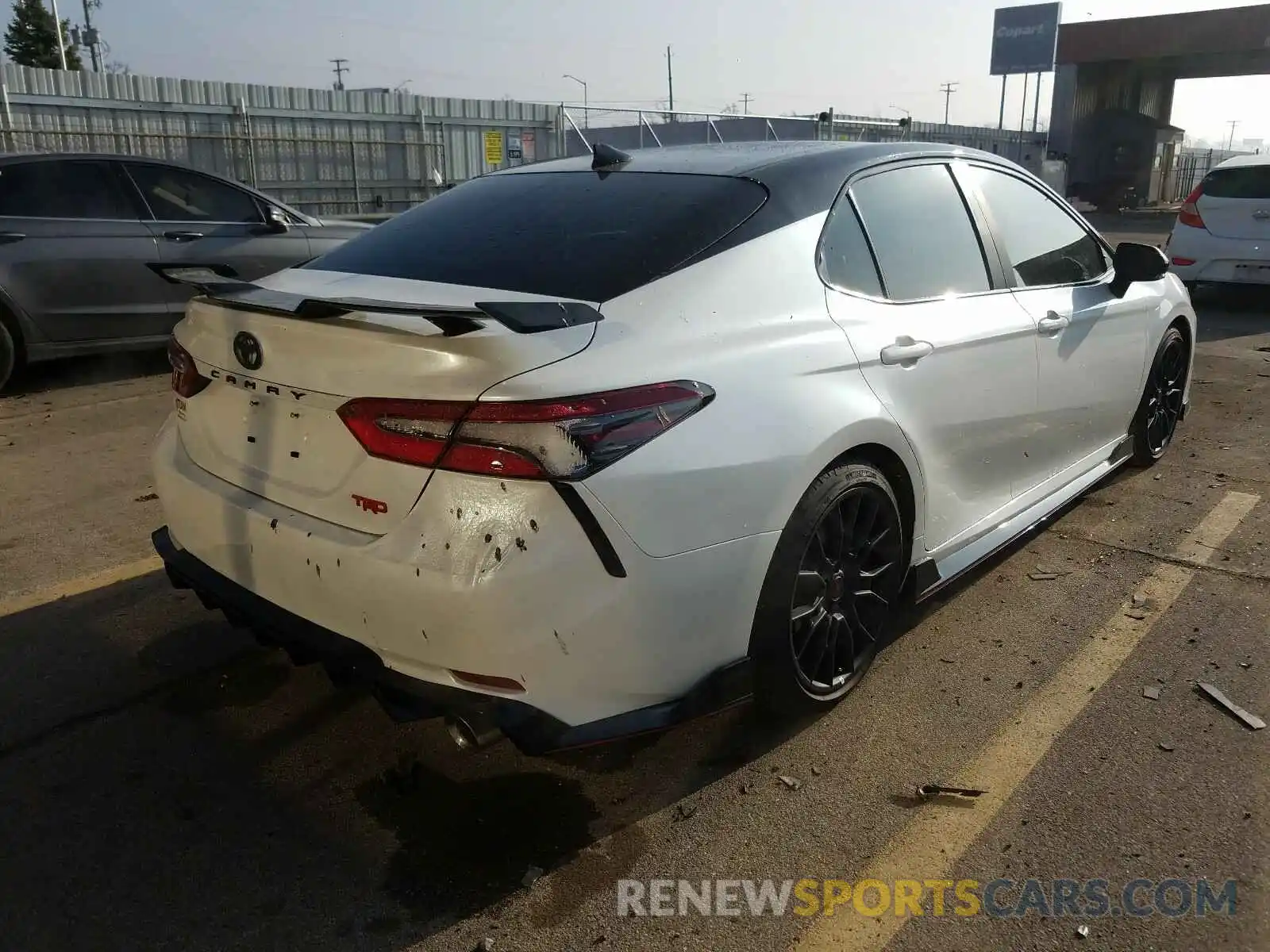 4 Photograph of a damaged car 4T1KZ1AK4MU047739 TOYOTA CAMRY 2021