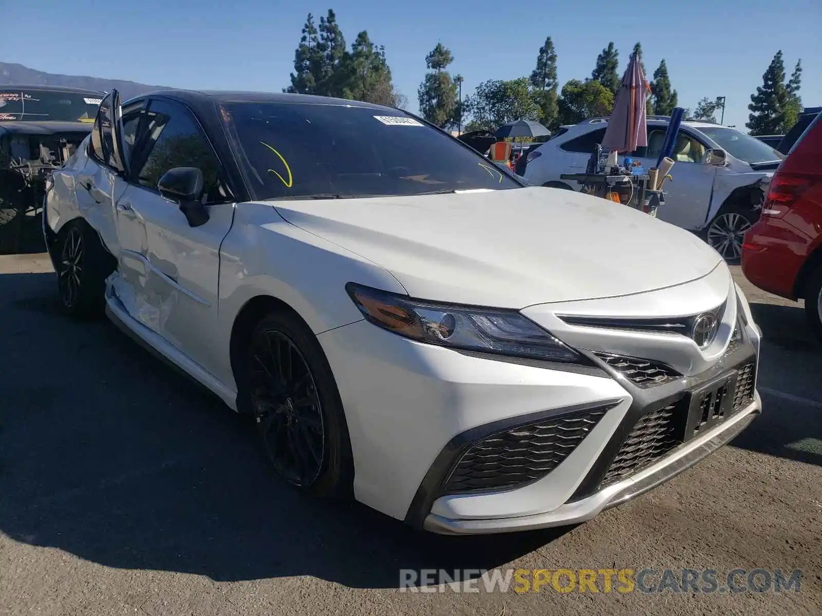 1 Photograph of a damaged car 4T1KZ1AK4MU050012 TOYOTA CAMRY 2021