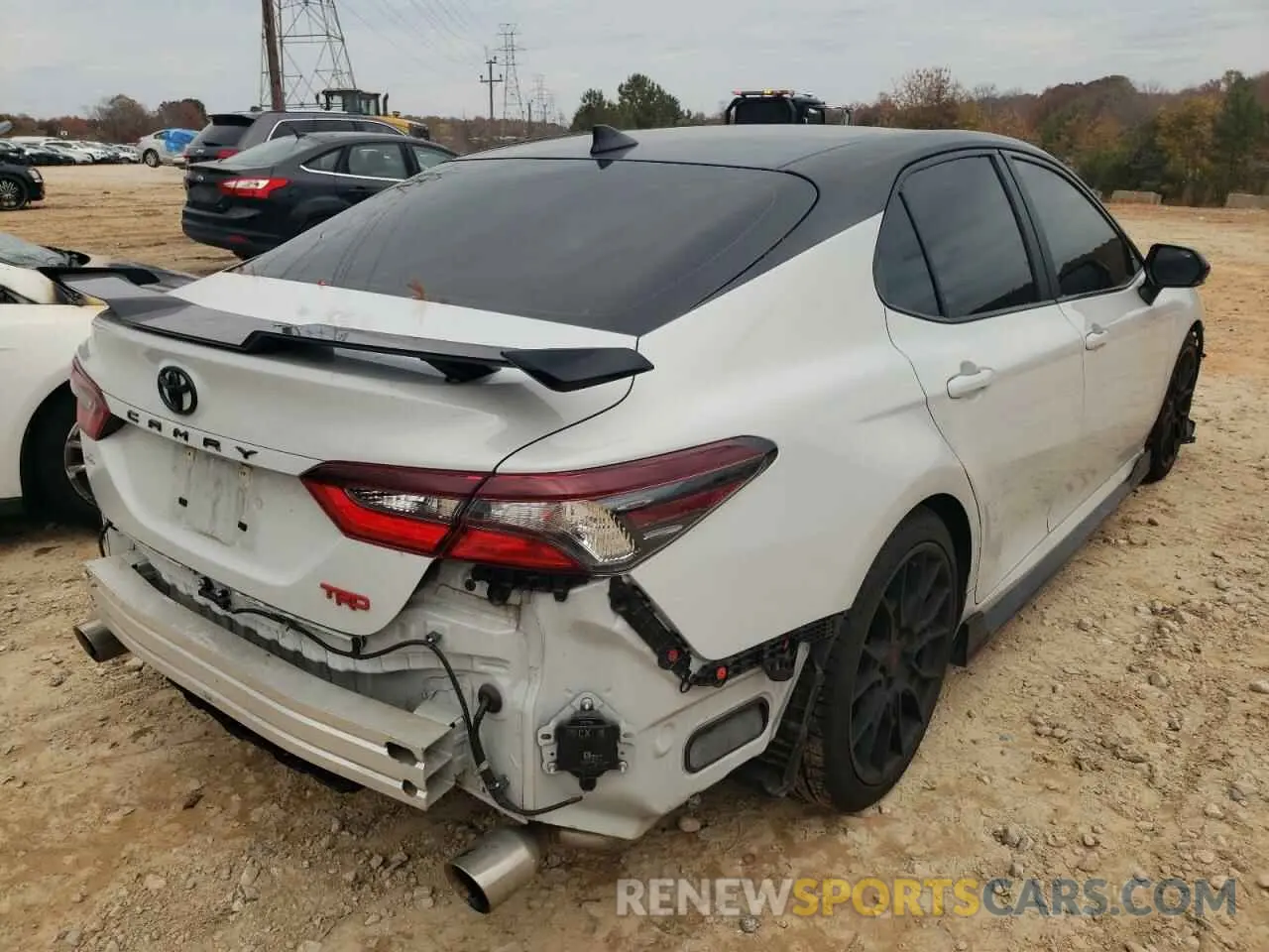 4 Photograph of a damaged car 4T1KZ1AK4MU052844 TOYOTA CAMRY 2021