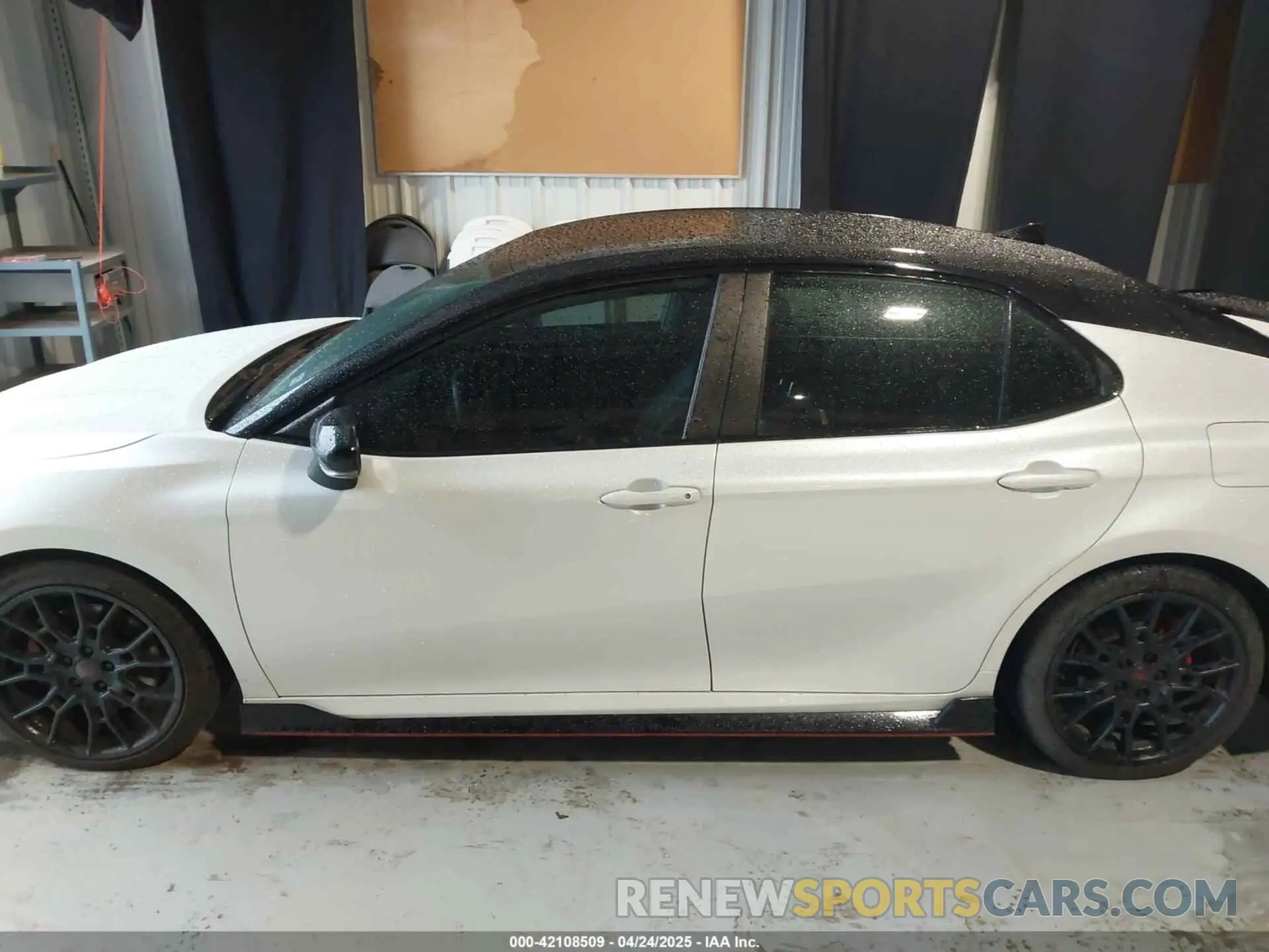 14 Photograph of a damaged car 4T1KZ1AK4MU053699 TOYOTA CAMRY 2021