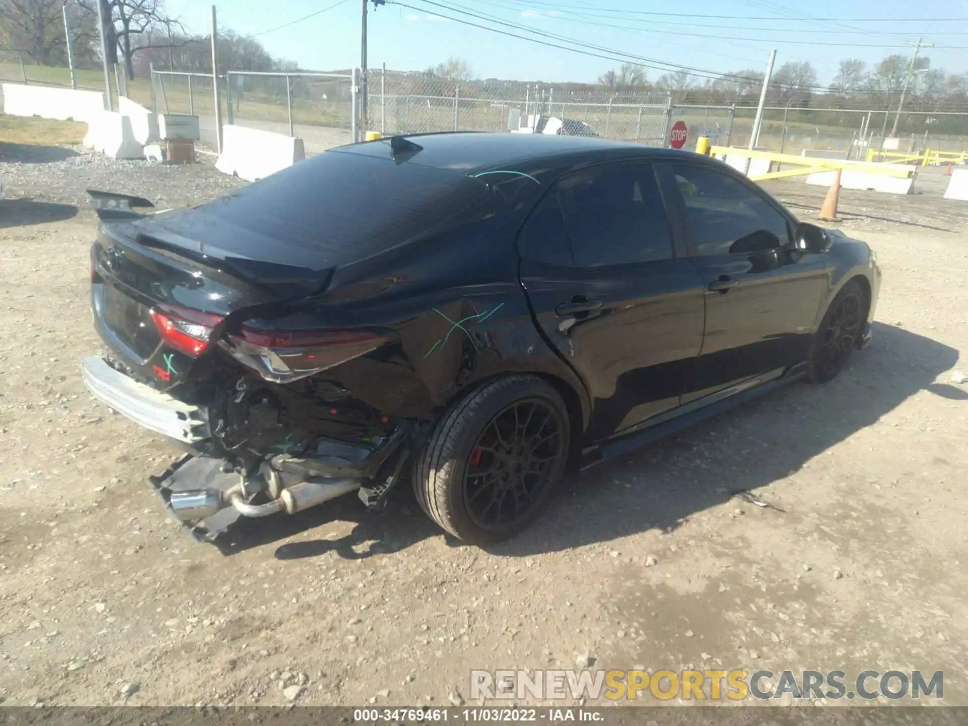 4 Photograph of a damaged car 4T1KZ1AK4MU054318 TOYOTA CAMRY 2021