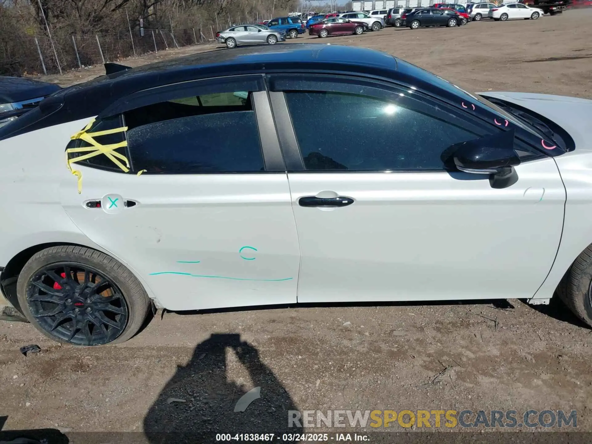 13 Photograph of a damaged car 4T1KZ1AK4MU055498 TOYOTA CAMRY 2021