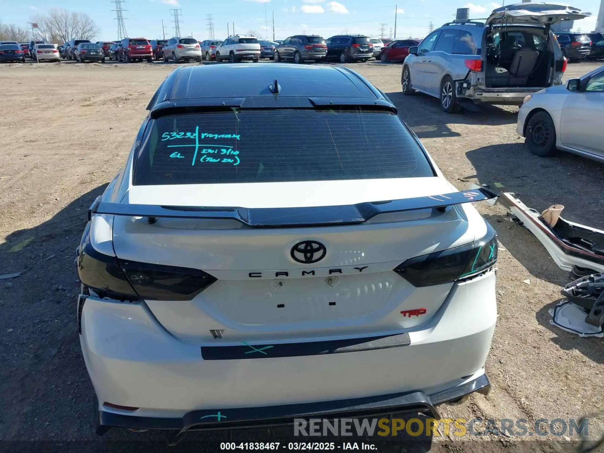 16 Photograph of a damaged car 4T1KZ1AK4MU055498 TOYOTA CAMRY 2021