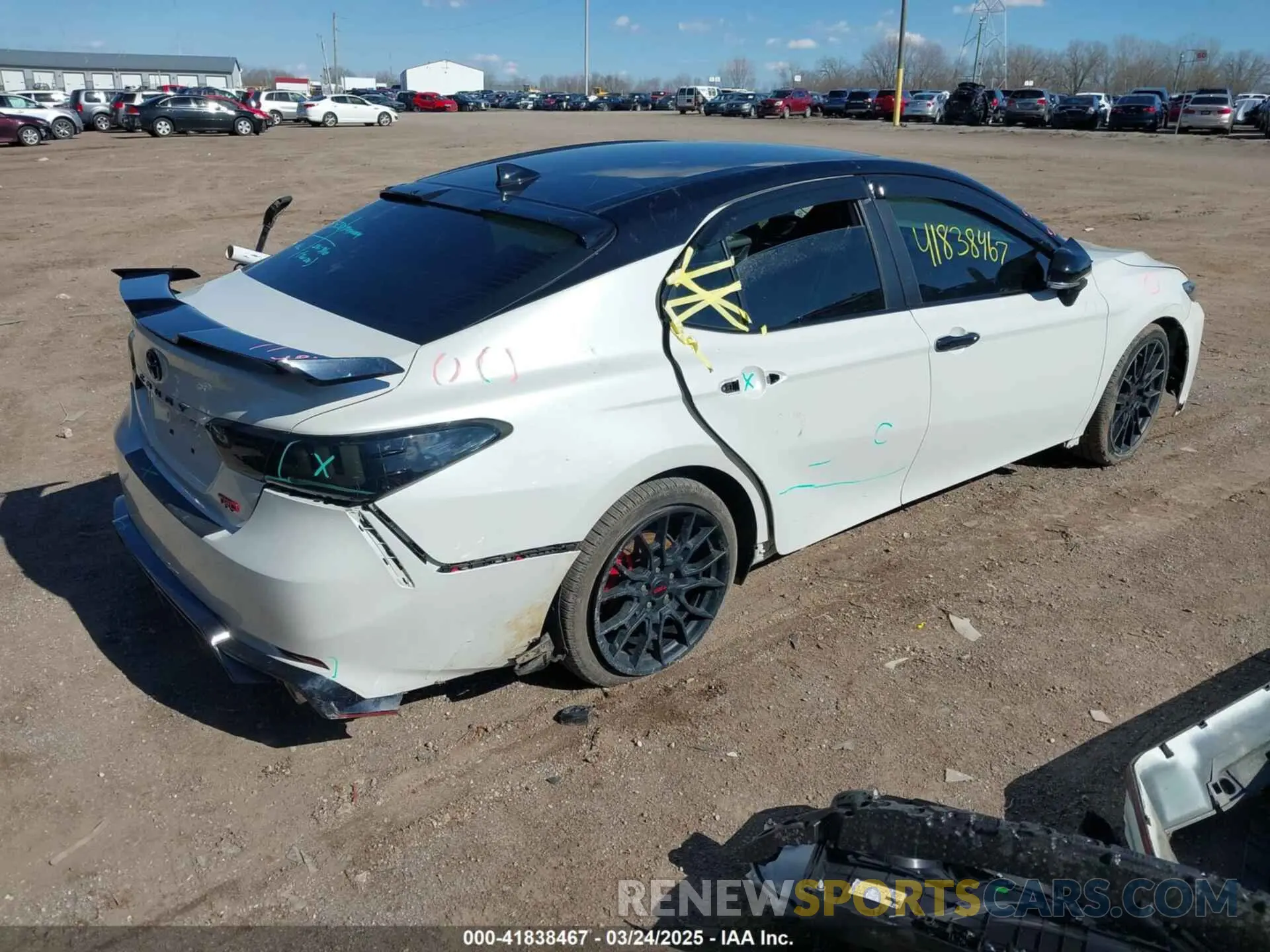 4 Photograph of a damaged car 4T1KZ1AK4MU055498 TOYOTA CAMRY 2021