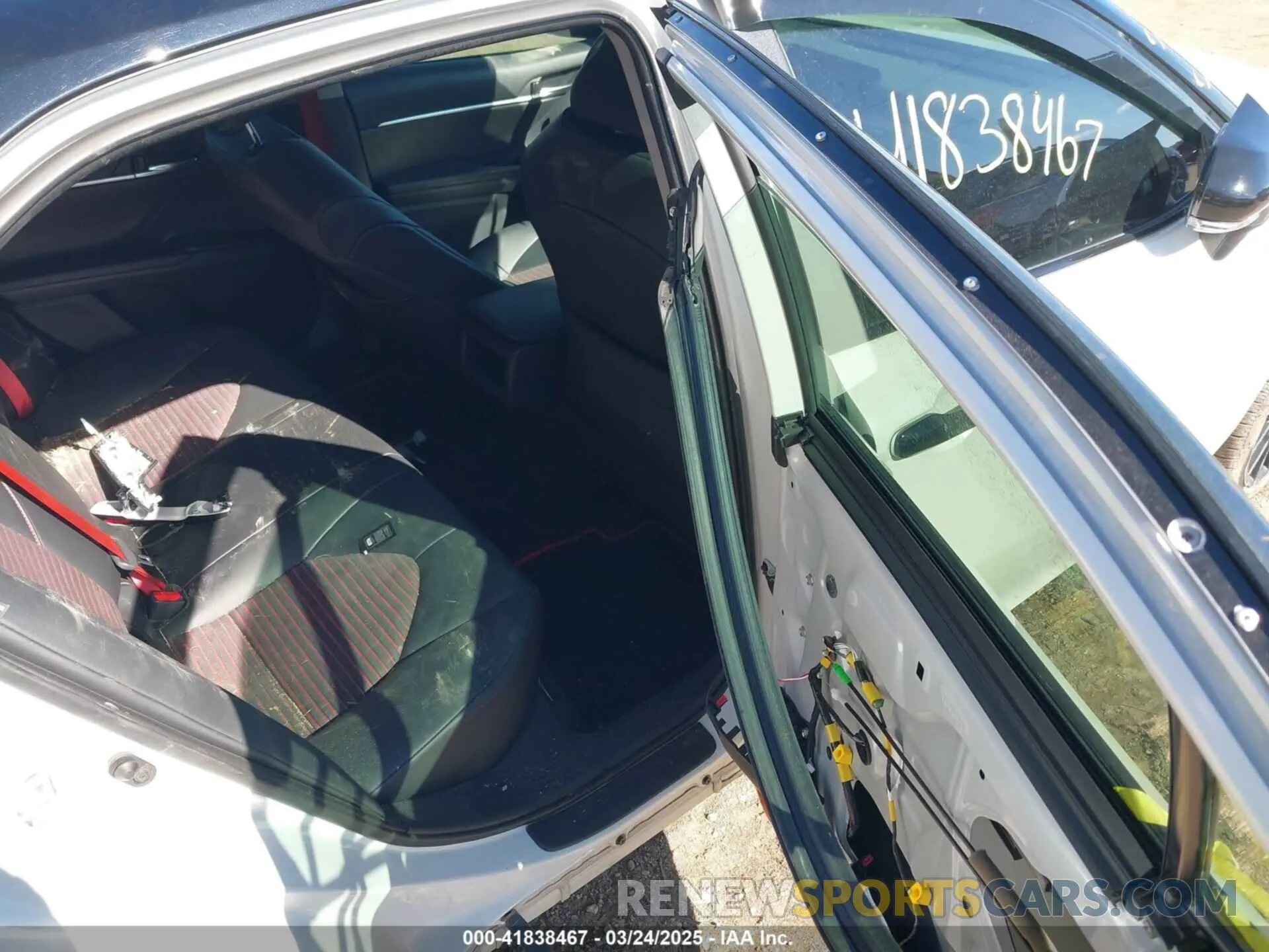 8 Photograph of a damaged car 4T1KZ1AK4MU055498 TOYOTA CAMRY 2021