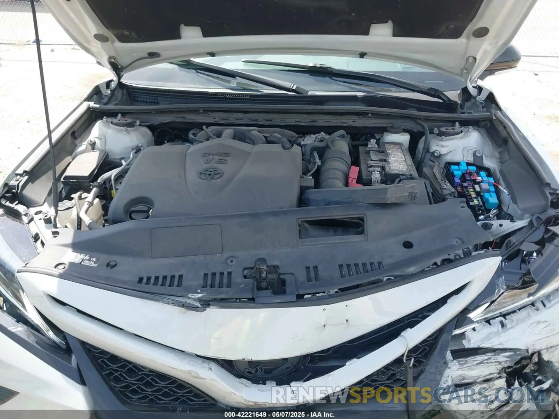 10 Photograph of a damaged car 4T1KZ1AK4MU056845 TOYOTA CAMRY 2021