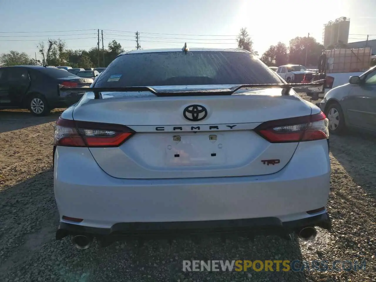 6 Photograph of a damaged car 4T1KZ1AK4MU059485 TOYOTA CAMRY 2021