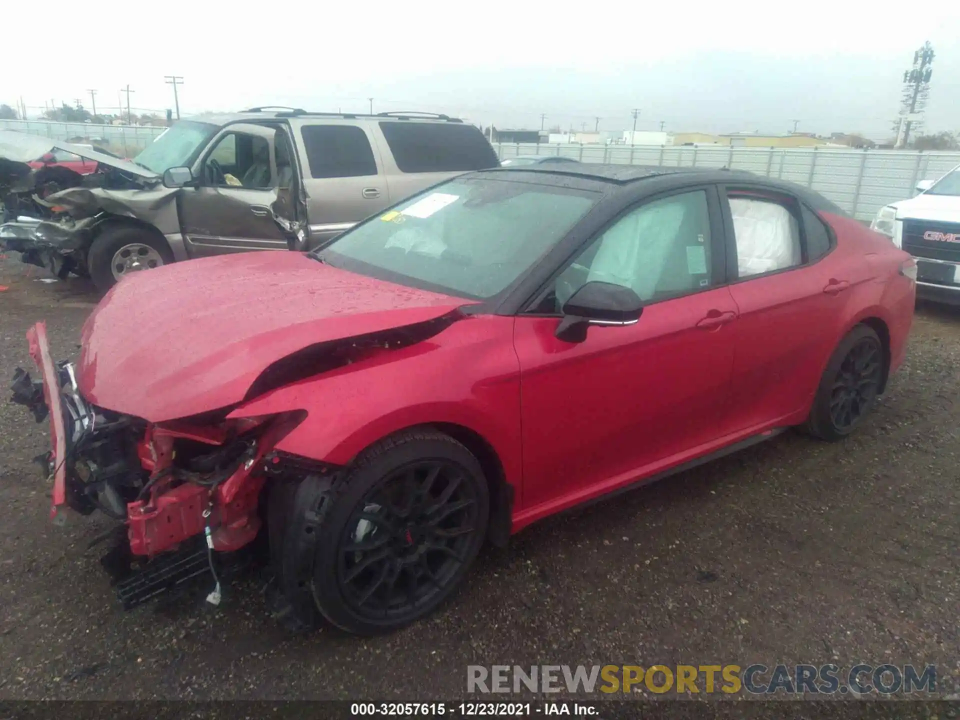 2 Photograph of a damaged car 4T1KZ1AK5MU060144 TOYOTA CAMRY 2021