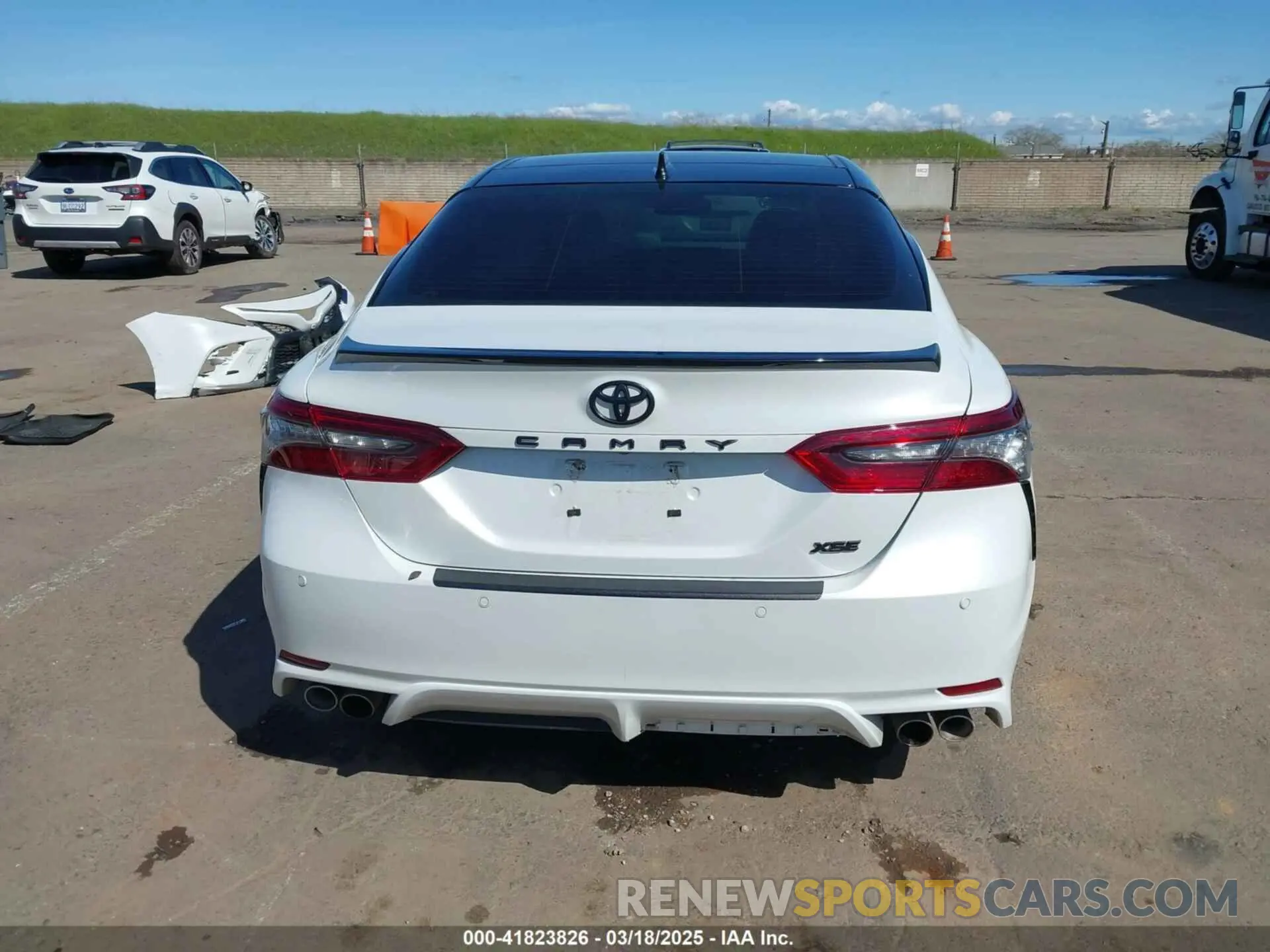 17 Photograph of a damaged car 4T1KZ1AK6MU054840 TOYOTA CAMRY 2021