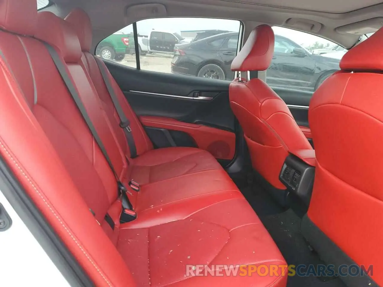 10 Photograph of a damaged car 4T1KZ1AK7MU055155 TOYOTA CAMRY 2021