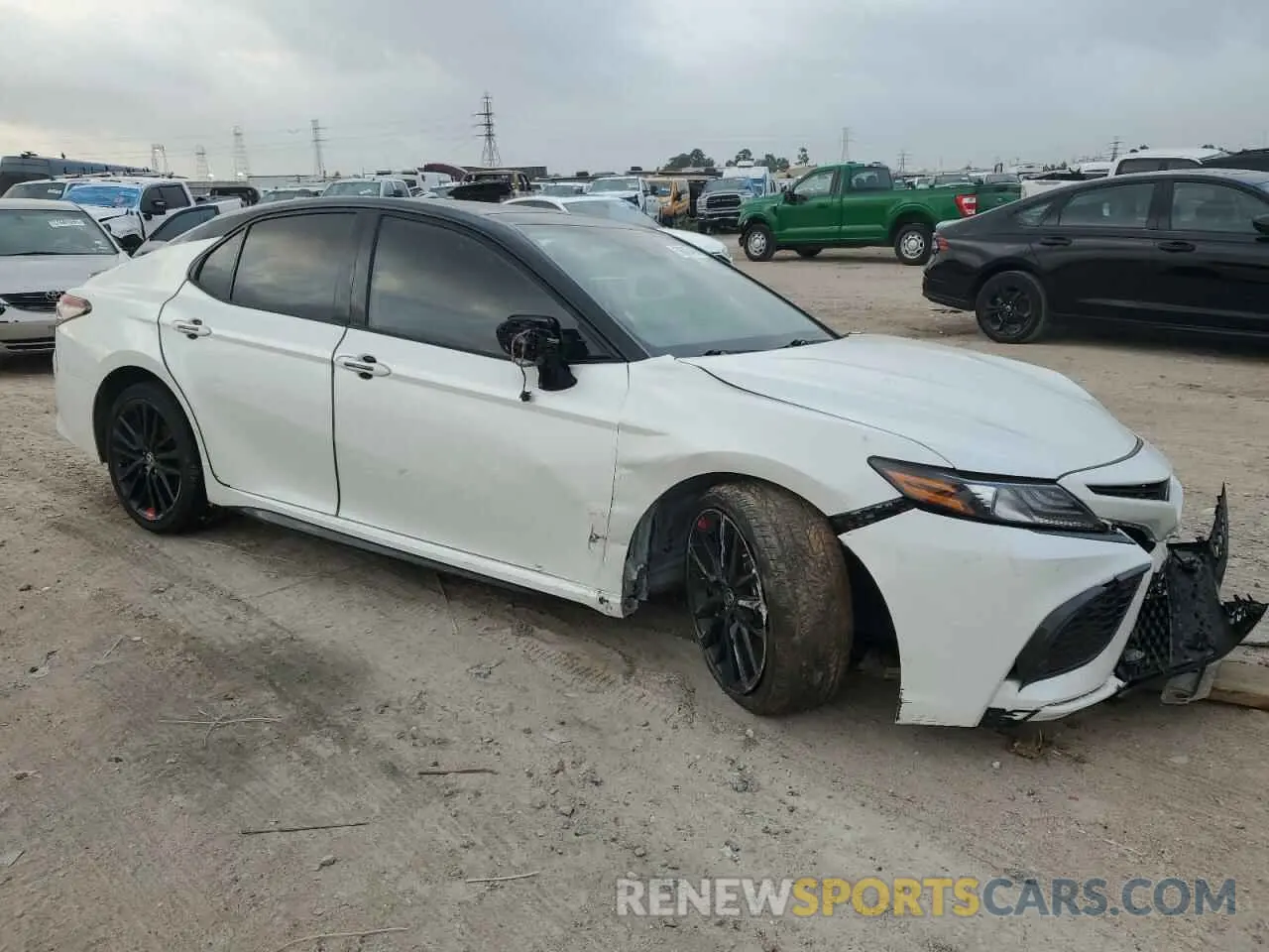 4 Photograph of a damaged car 4T1KZ1AK7MU055155 TOYOTA CAMRY 2021