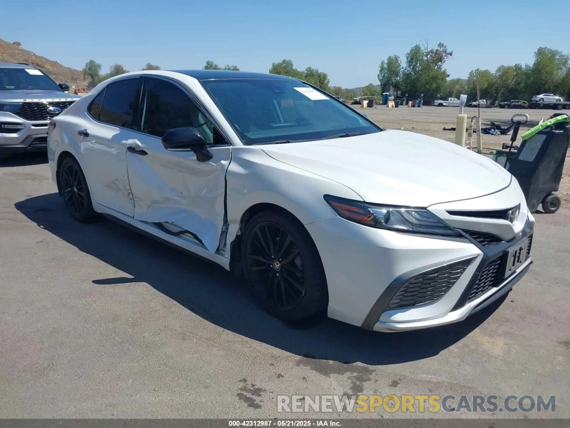 1 Photograph of a damaged car 4T1KZ1AK7MU056256 TOYOTA CAMRY 2021