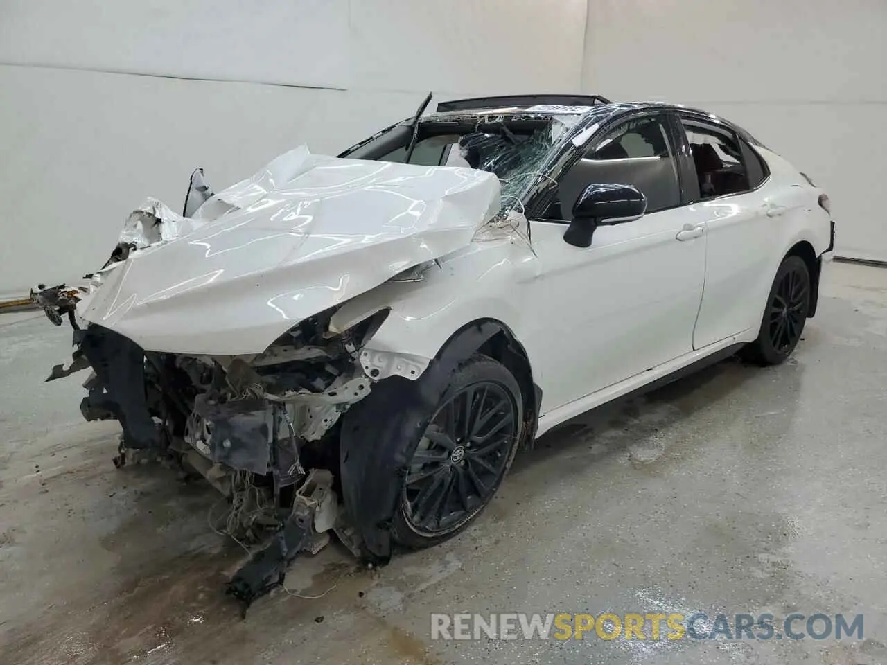 1 Photograph of a damaged car 4T1KZ1AK7MU056337 TOYOTA CAMRY 2021