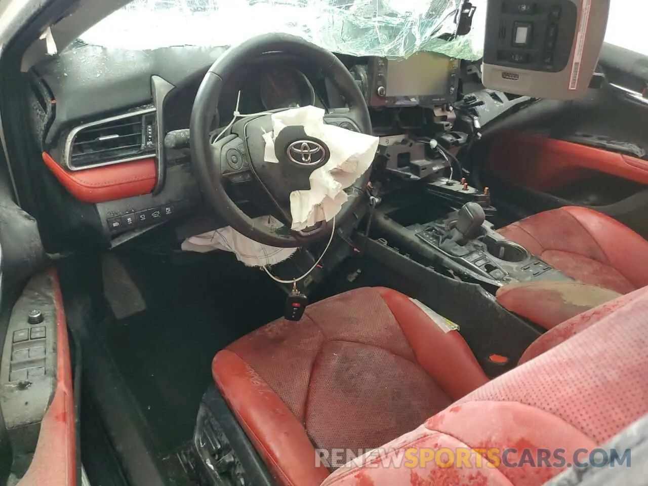 8 Photograph of a damaged car 4T1KZ1AK7MU056337 TOYOTA CAMRY 2021