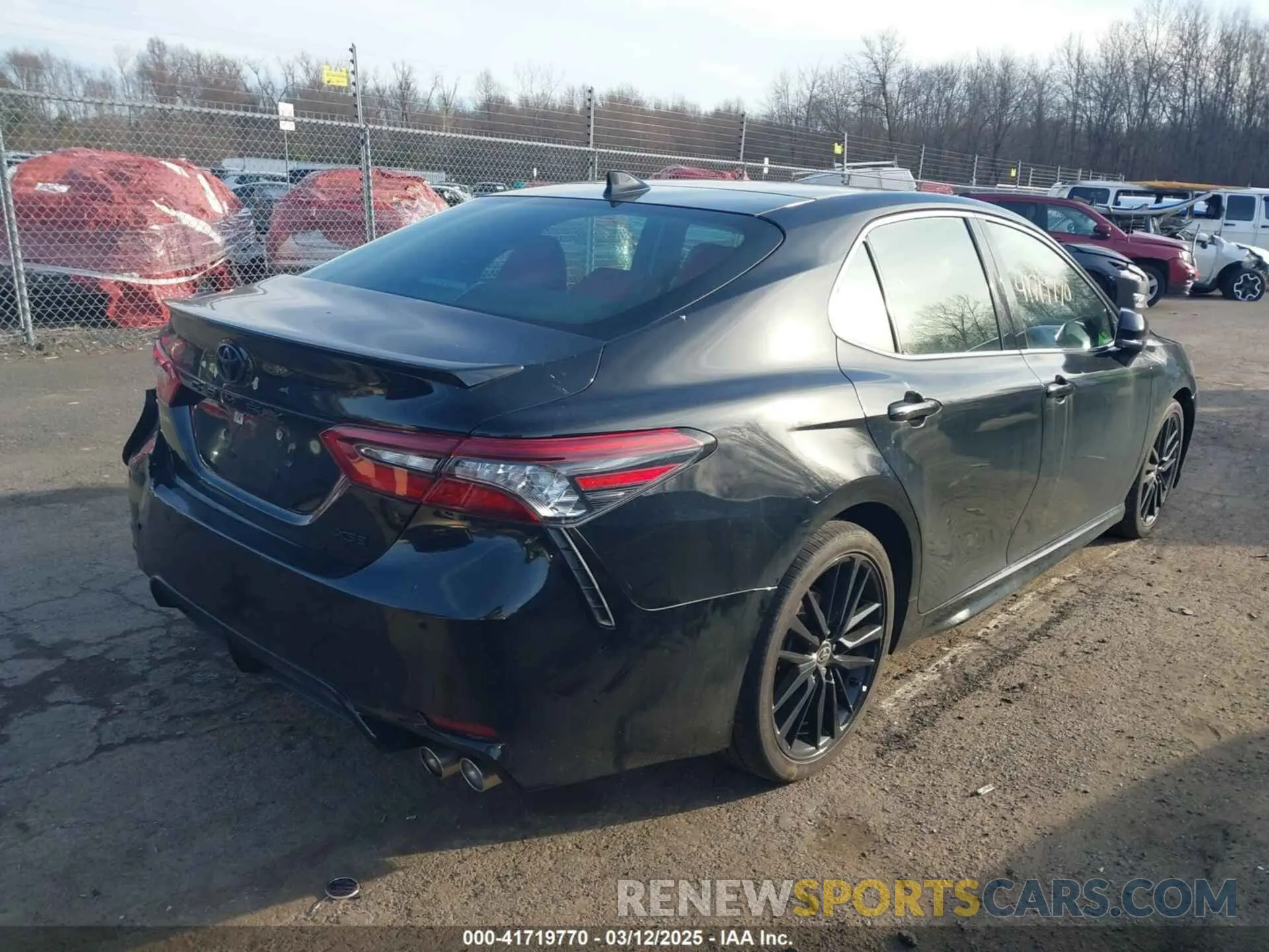 4 Photograph of a damaged car 4T1KZ1AK8MU051566 TOYOTA CAMRY 2021