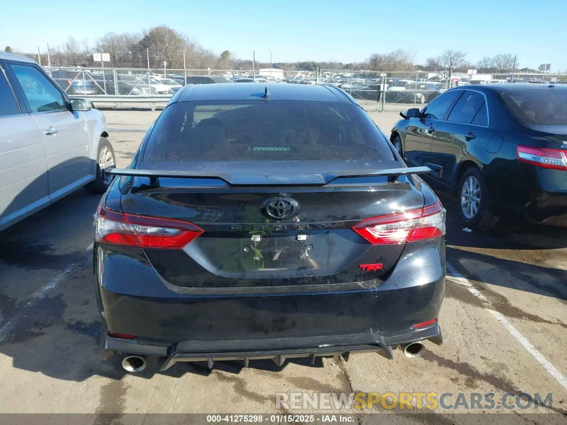 17 Photograph of a damaged car 4T1KZ1AK8MU057416 TOYOTA CAMRY 2021
