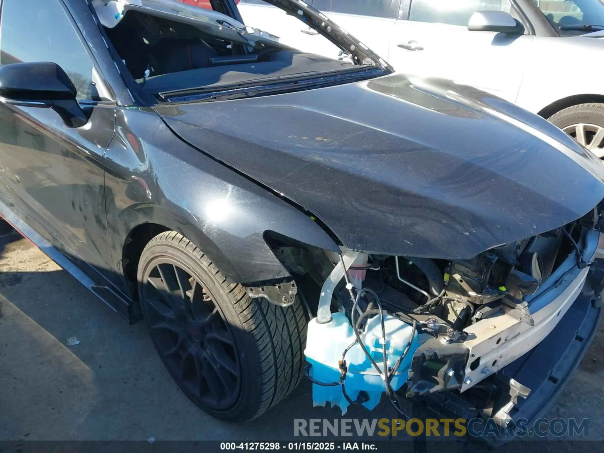 18 Photograph of a damaged car 4T1KZ1AK8MU057416 TOYOTA CAMRY 2021