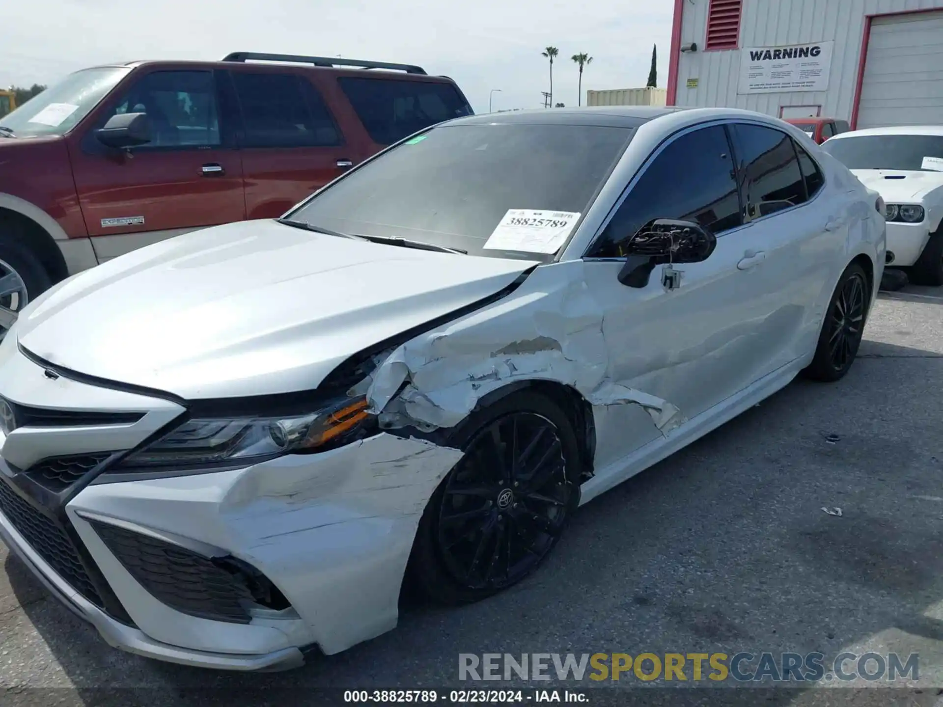 6 Photograph of a damaged car 4T1KZ1AK9MU053584 TOYOTA CAMRY 2021