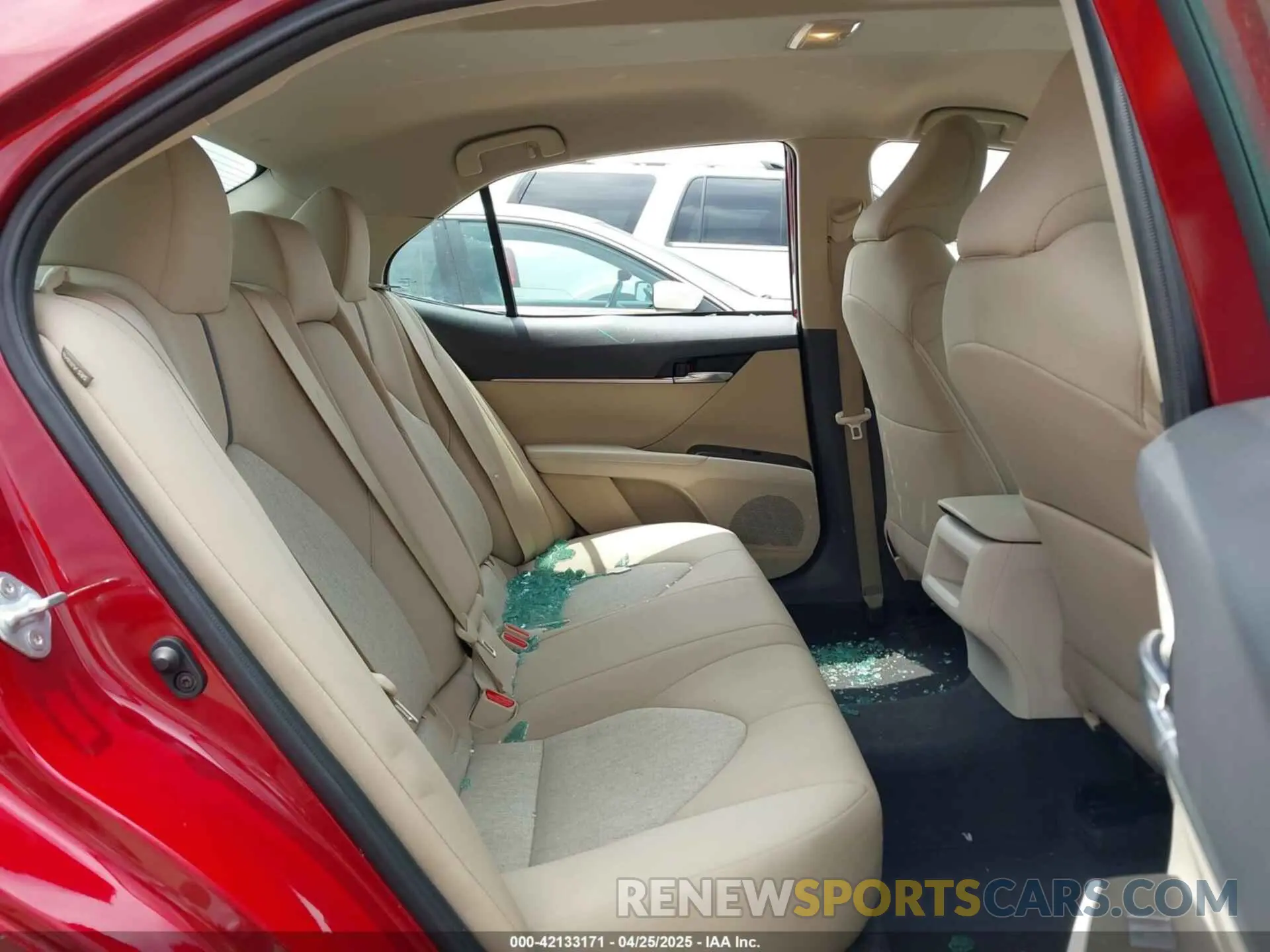 8 Photograph of a damaged car 4T1R11AK1MU434206 TOYOTA CAMRY 2021