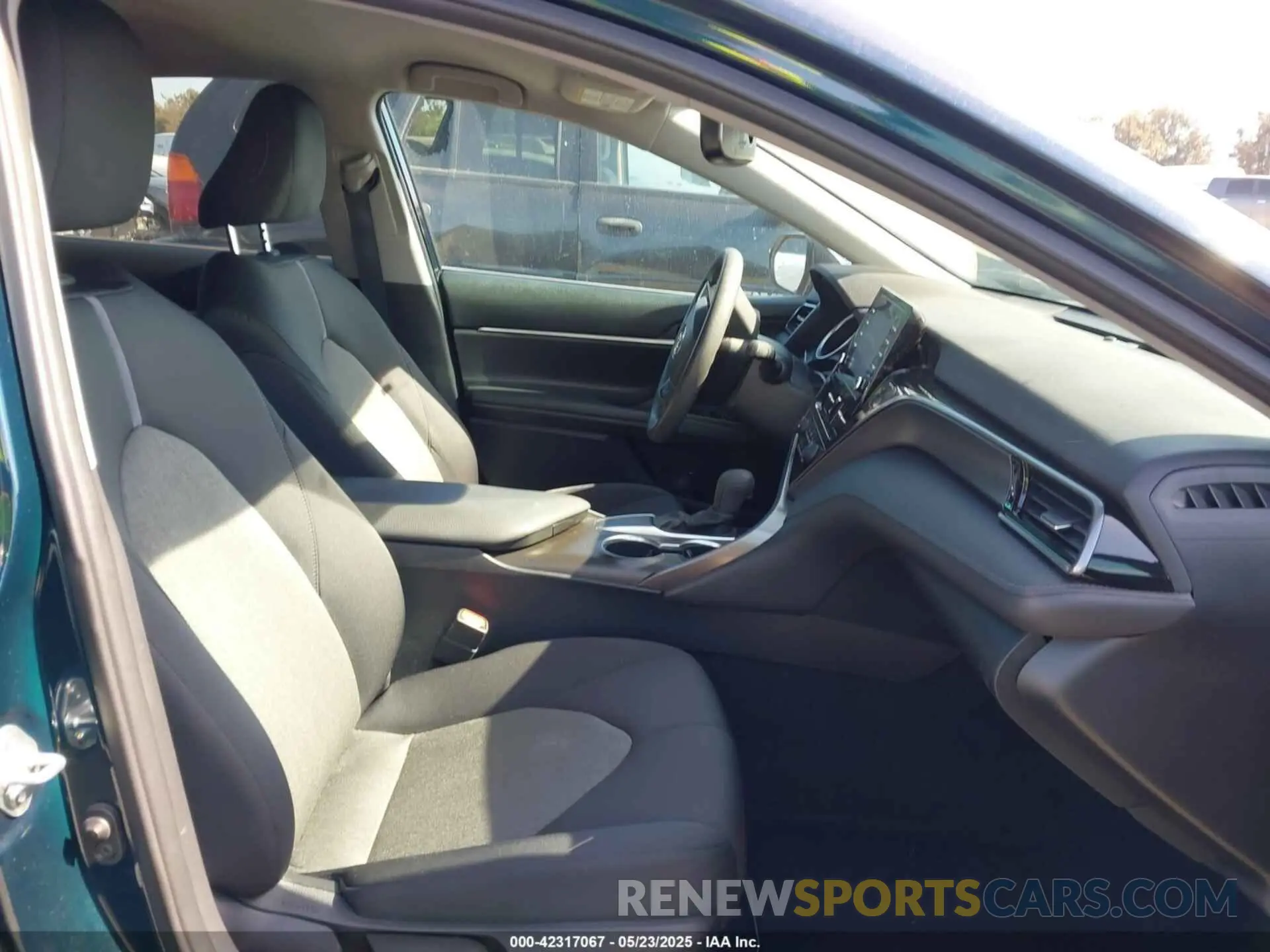 5 Photograph of a damaged car 4T1R11AK1MU608517 TOYOTA CAMRY 2021