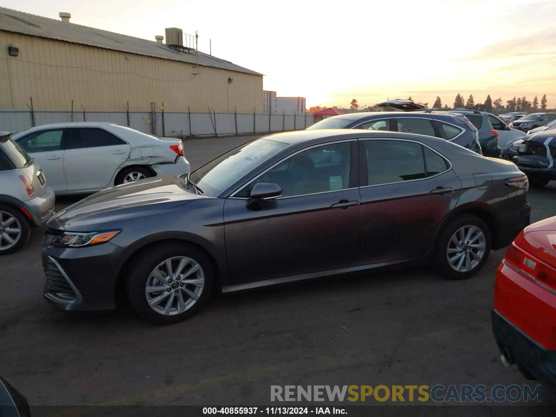 14 Photograph of a damaged car 4T1R11AK2MU496505 TOYOTA CAMRY 2021