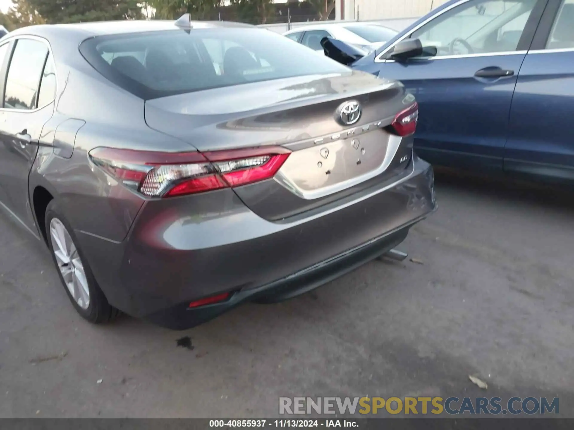 19 Photograph of a damaged car 4T1R11AK2MU496505 TOYOTA CAMRY 2021