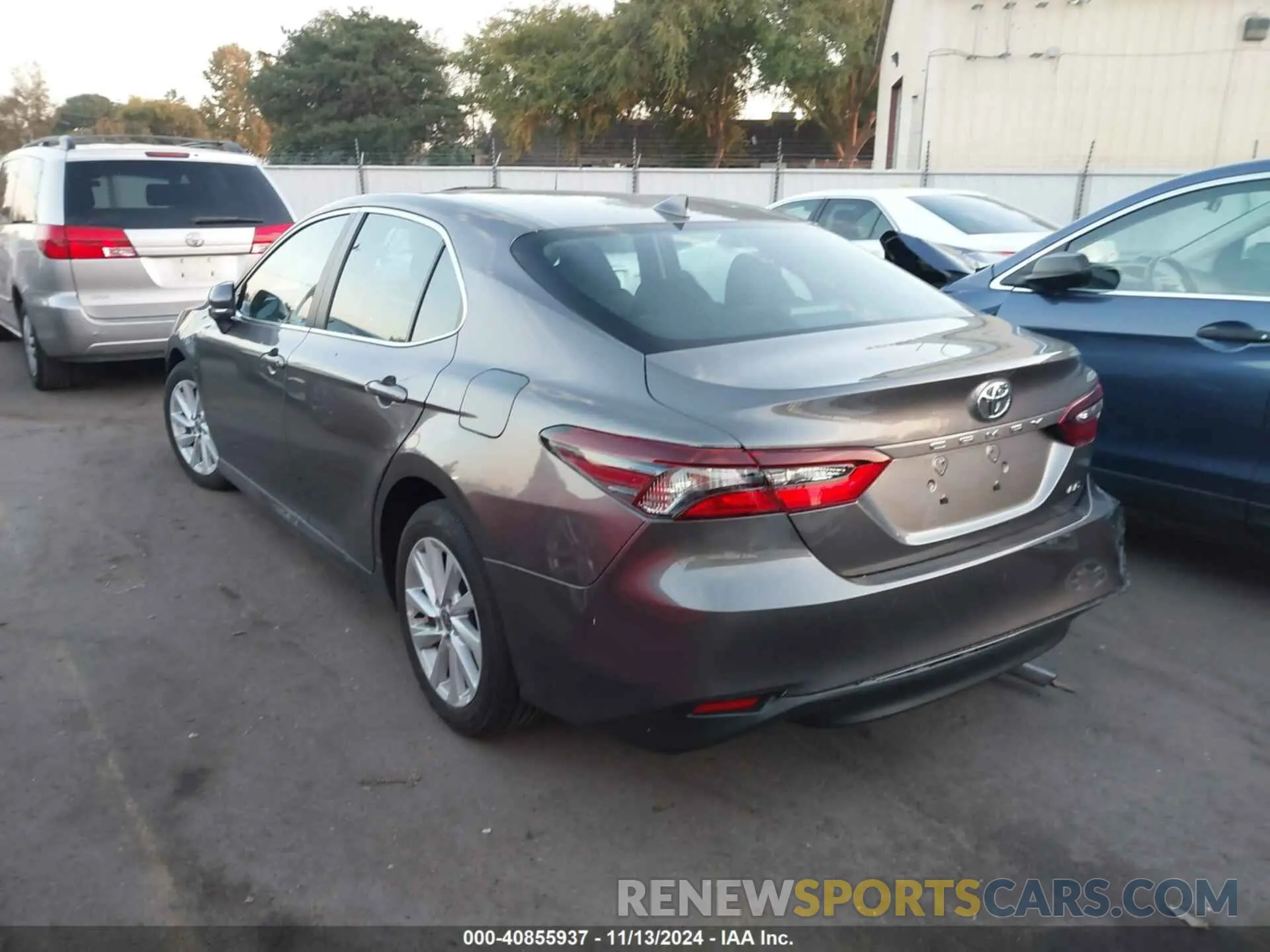3 Photograph of a damaged car 4T1R11AK2MU496505 TOYOTA CAMRY 2021