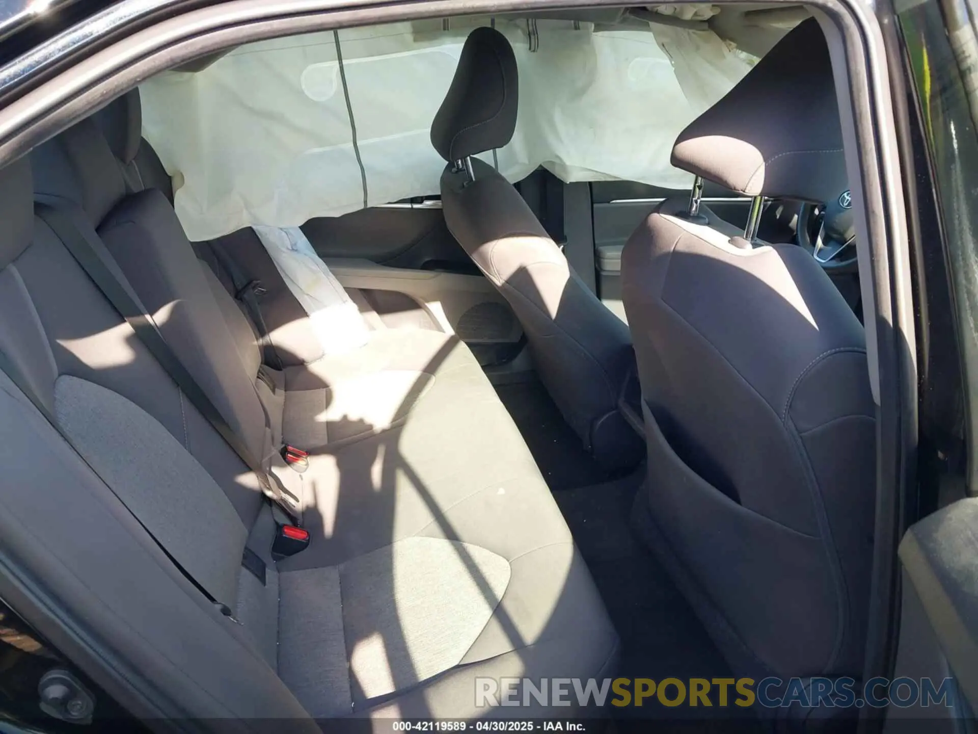 8 Photograph of a damaged car 4T1R11AK3MU549714 TOYOTA CAMRY 2021