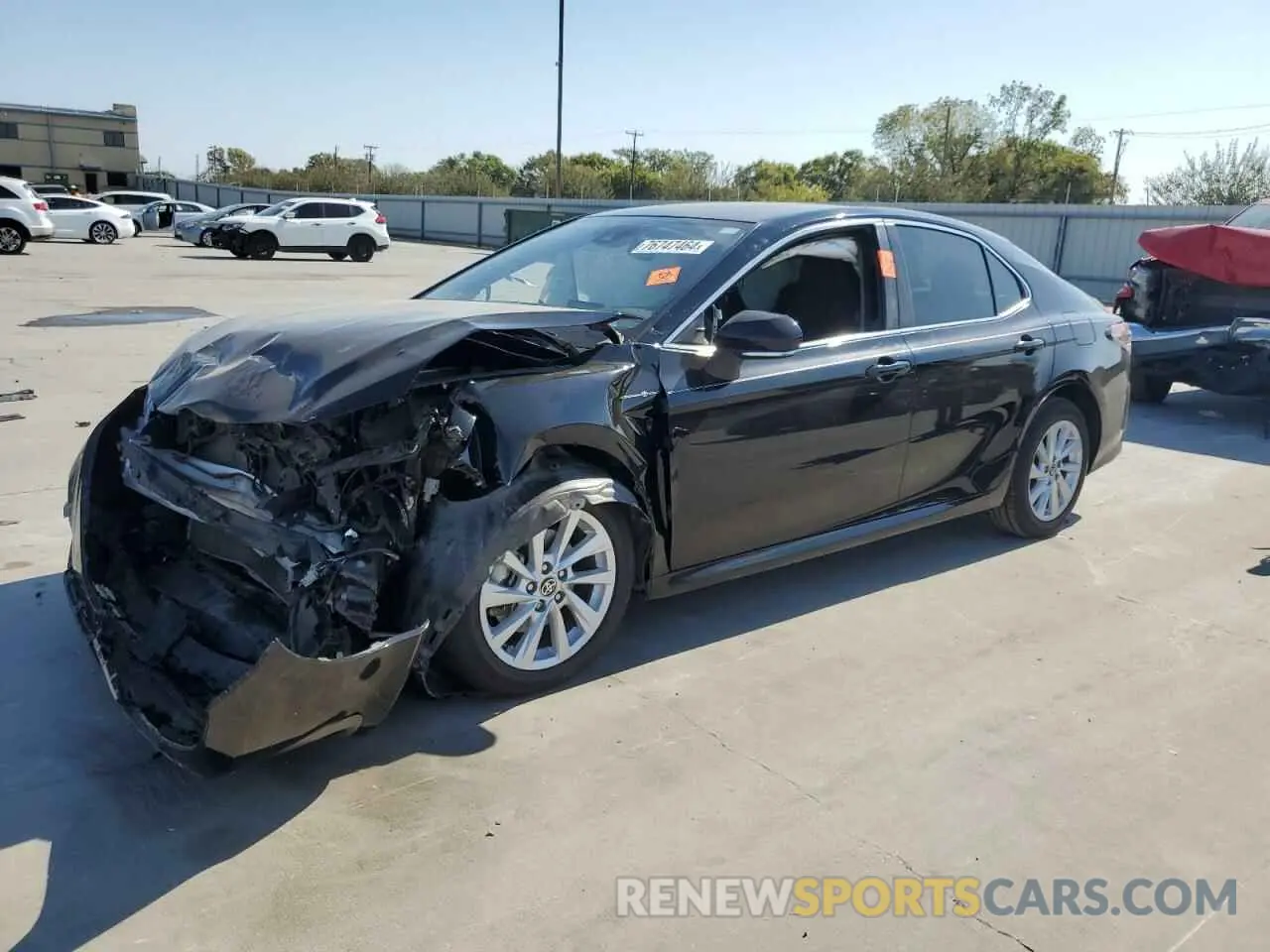 1 Photograph of a damaged car 4T1R11AK3MU564617 TOYOTA CAMRY 2021