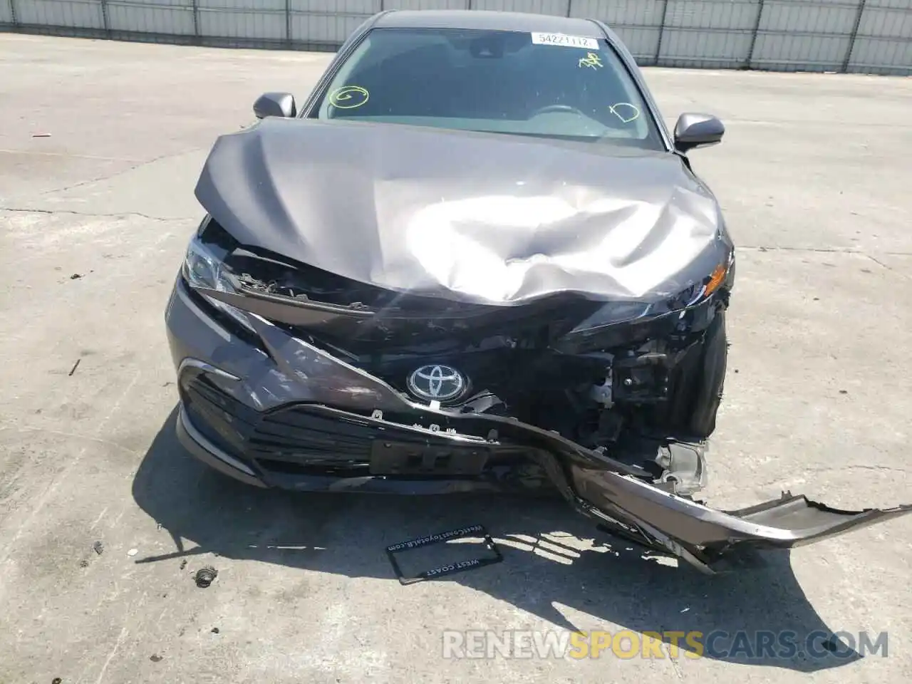 9 Photograph of a damaged car 4T1R11AK5MU497938 TOYOTA CAMRY 2021