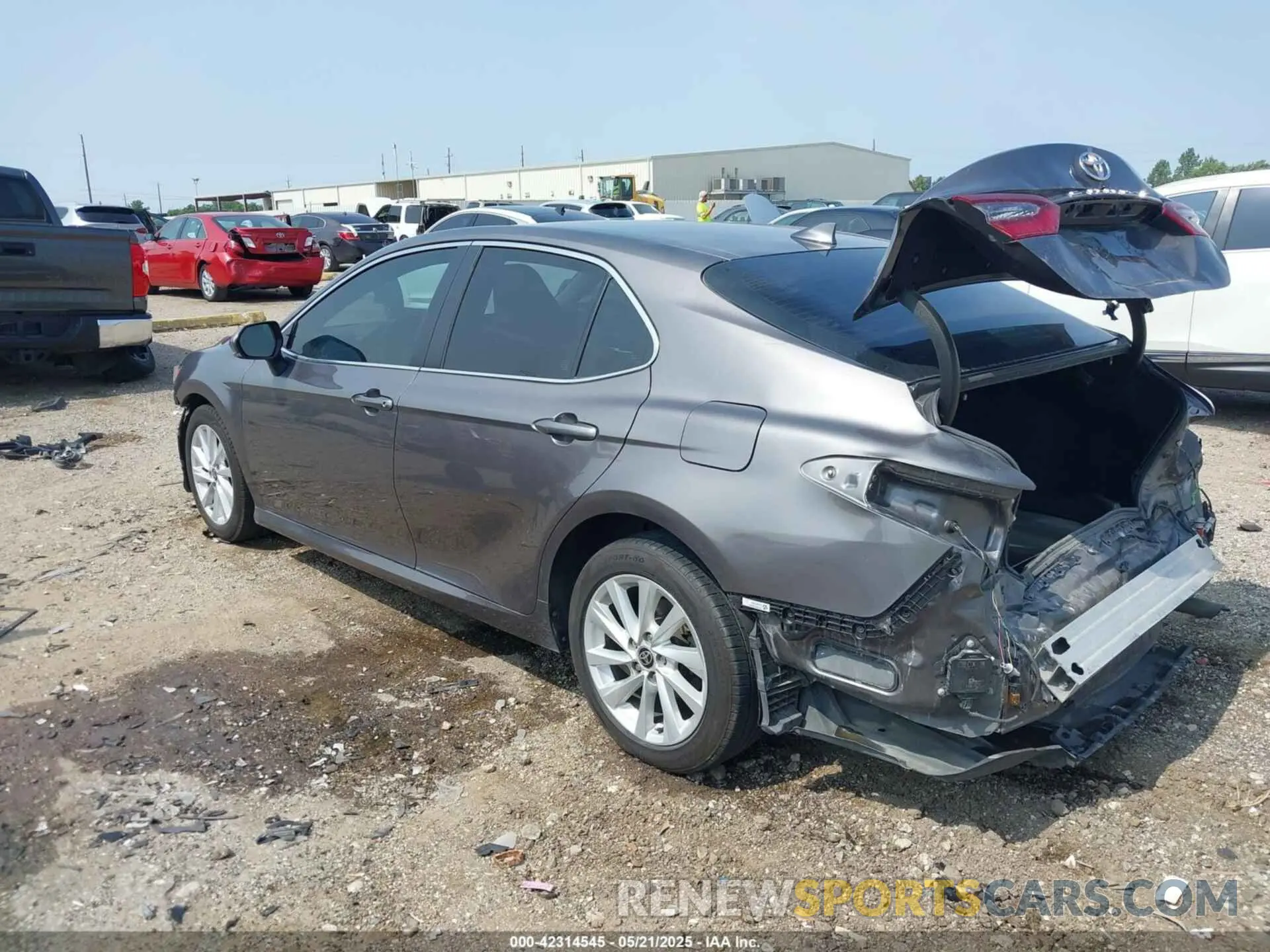 3 Photograph of a damaged car 4T1R11AK5MU591012 TOYOTA CAMRY 2021